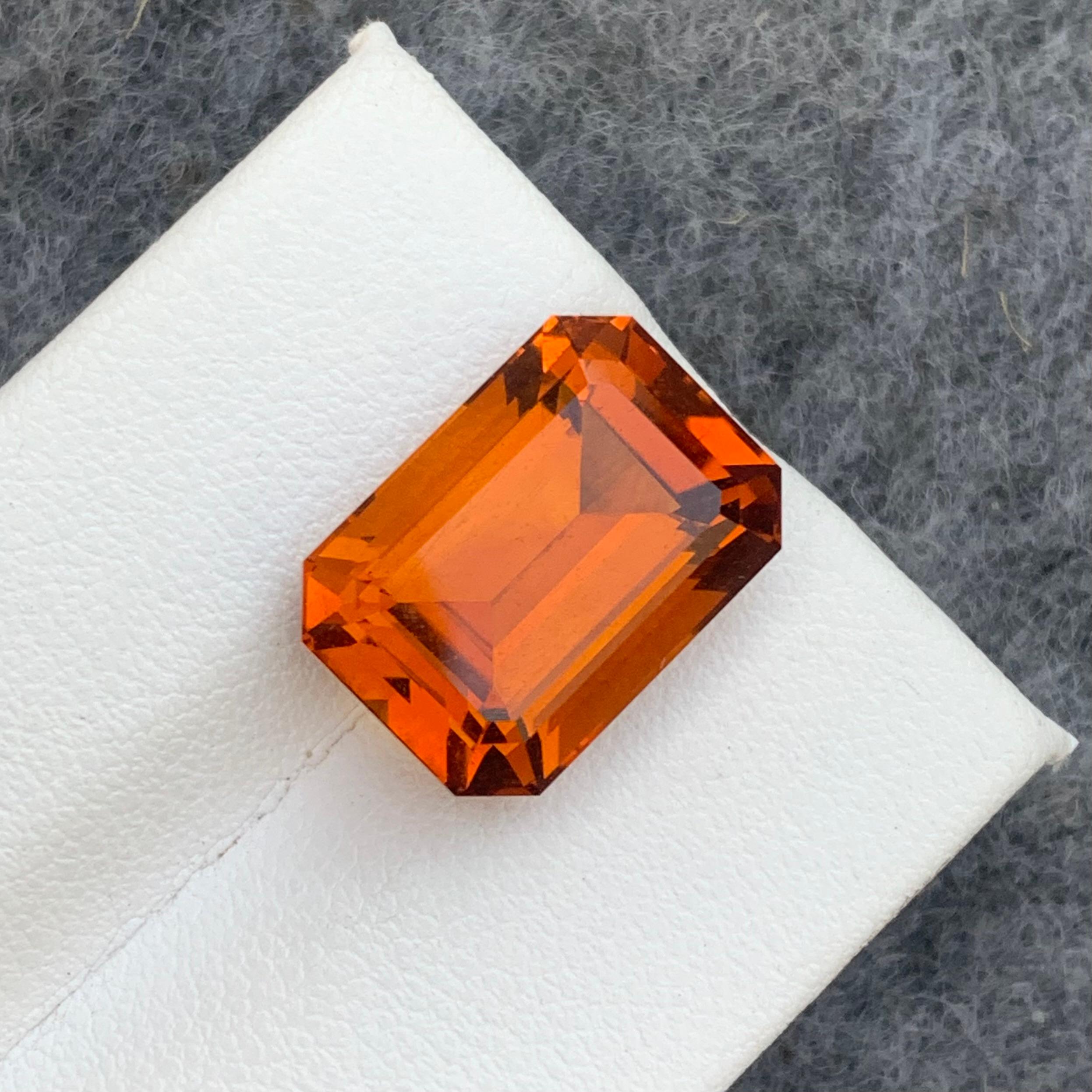 Splendido Citrino arancione mandarino sfuso da 10,35 carati a forma di smeraldo 2