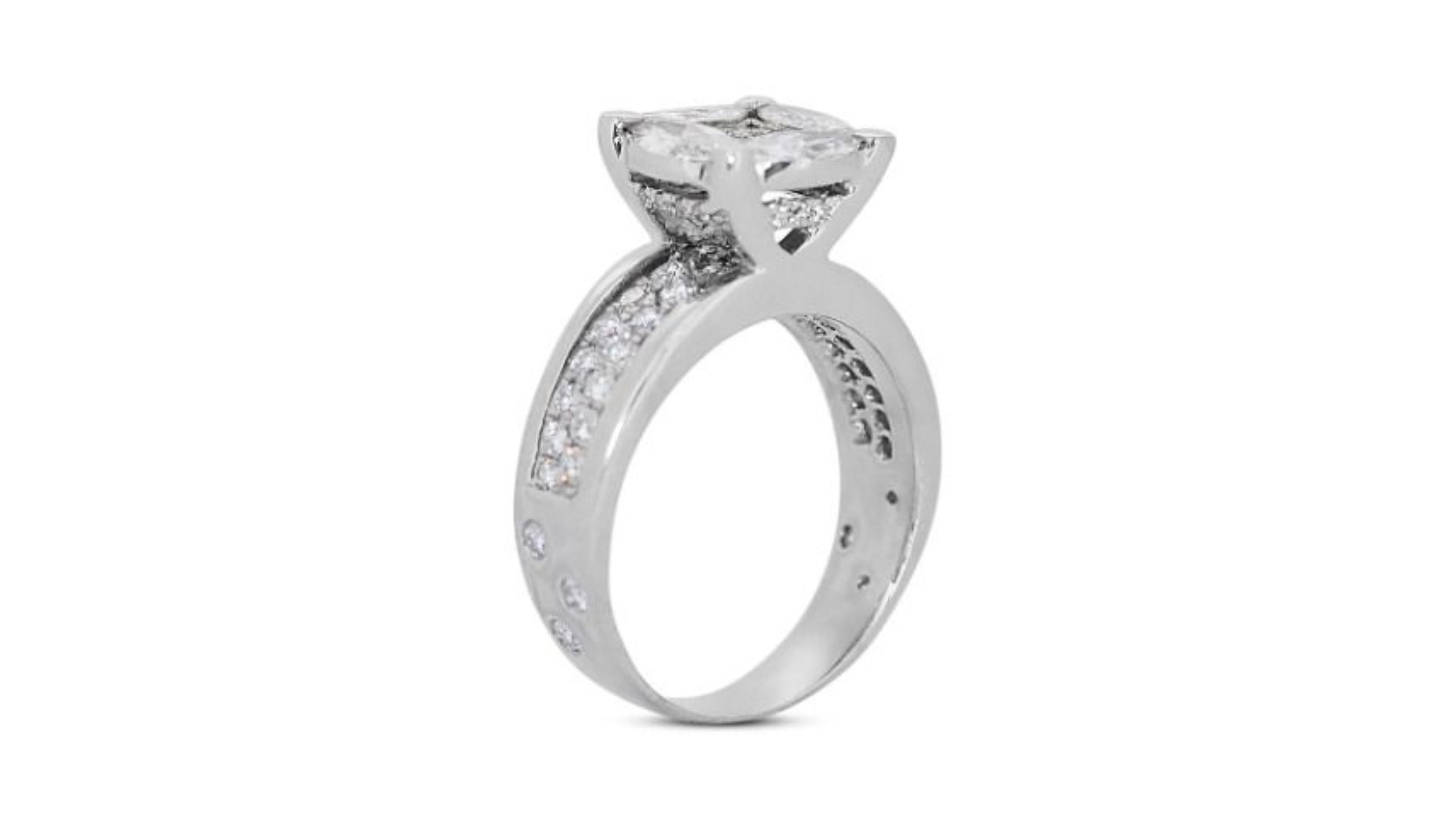 Gorgeous 1.20ct. Marquise Brilliant Pave Diamond Ring In New Condition For Sale In רמת גן, IL