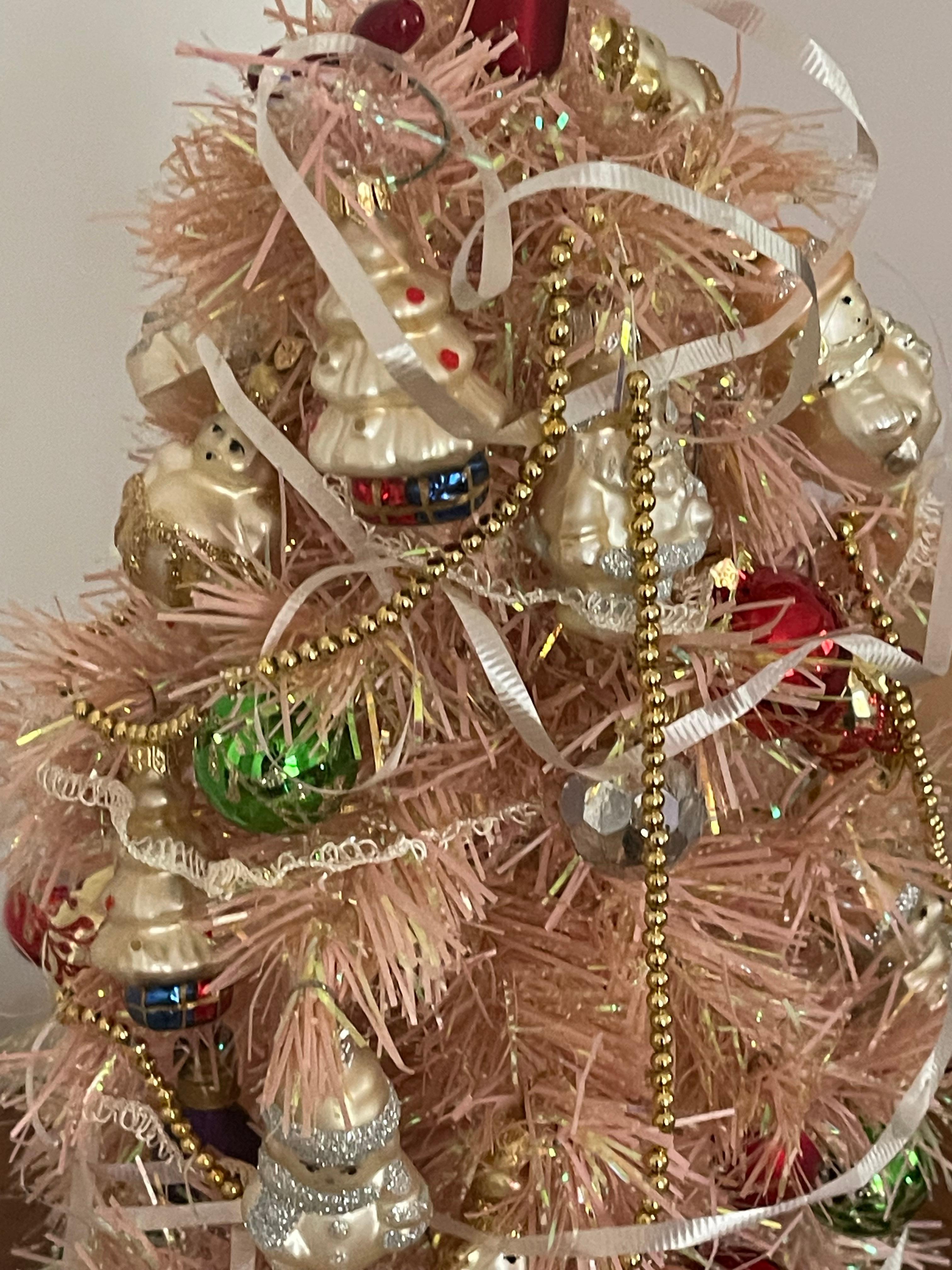 Splendido albero di Natale rosa da 14