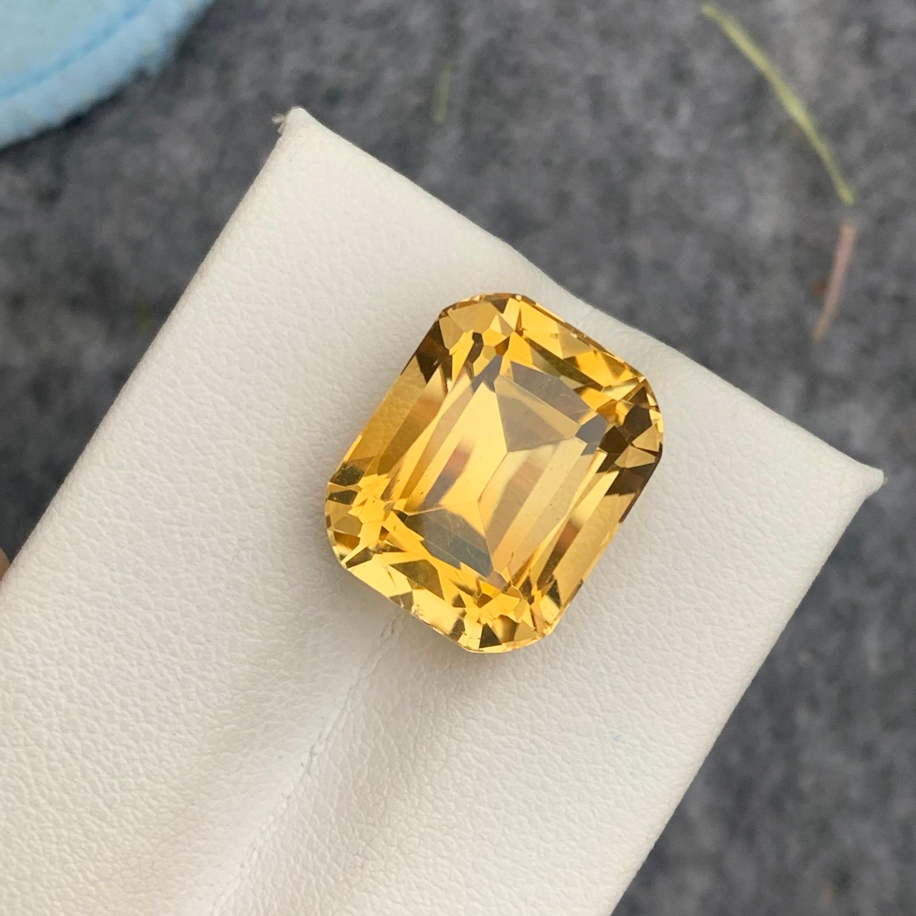 Arts and Crafts Gorgeous 14.20 Carat Natural Loose Yellow Citrine Gem Cushion Shape from Brazil For Sale