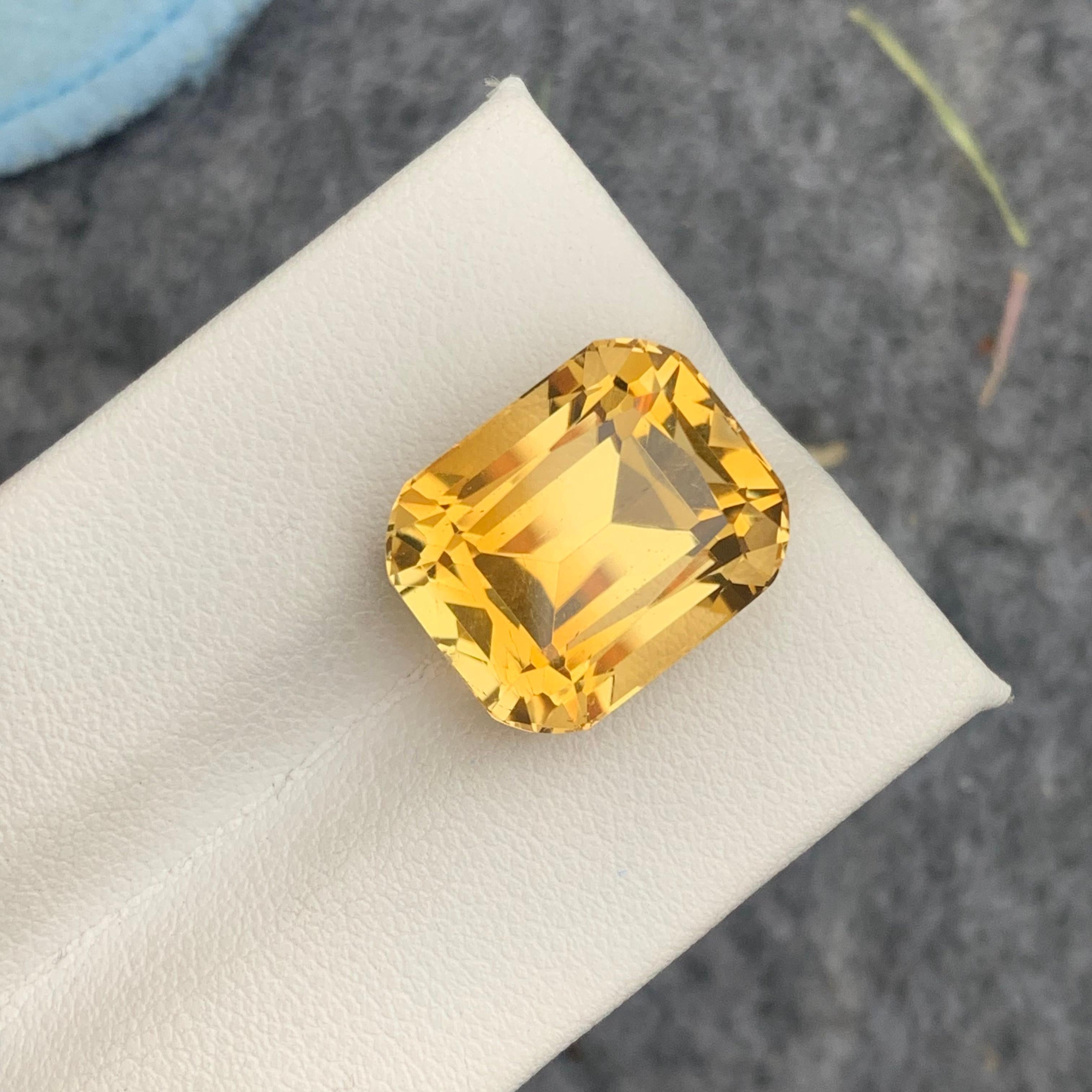 Cushion Cut Gorgeous 14.20 Carat Natural Loose Yellow Citrine Gem Cushion Shape from Brazil For Sale