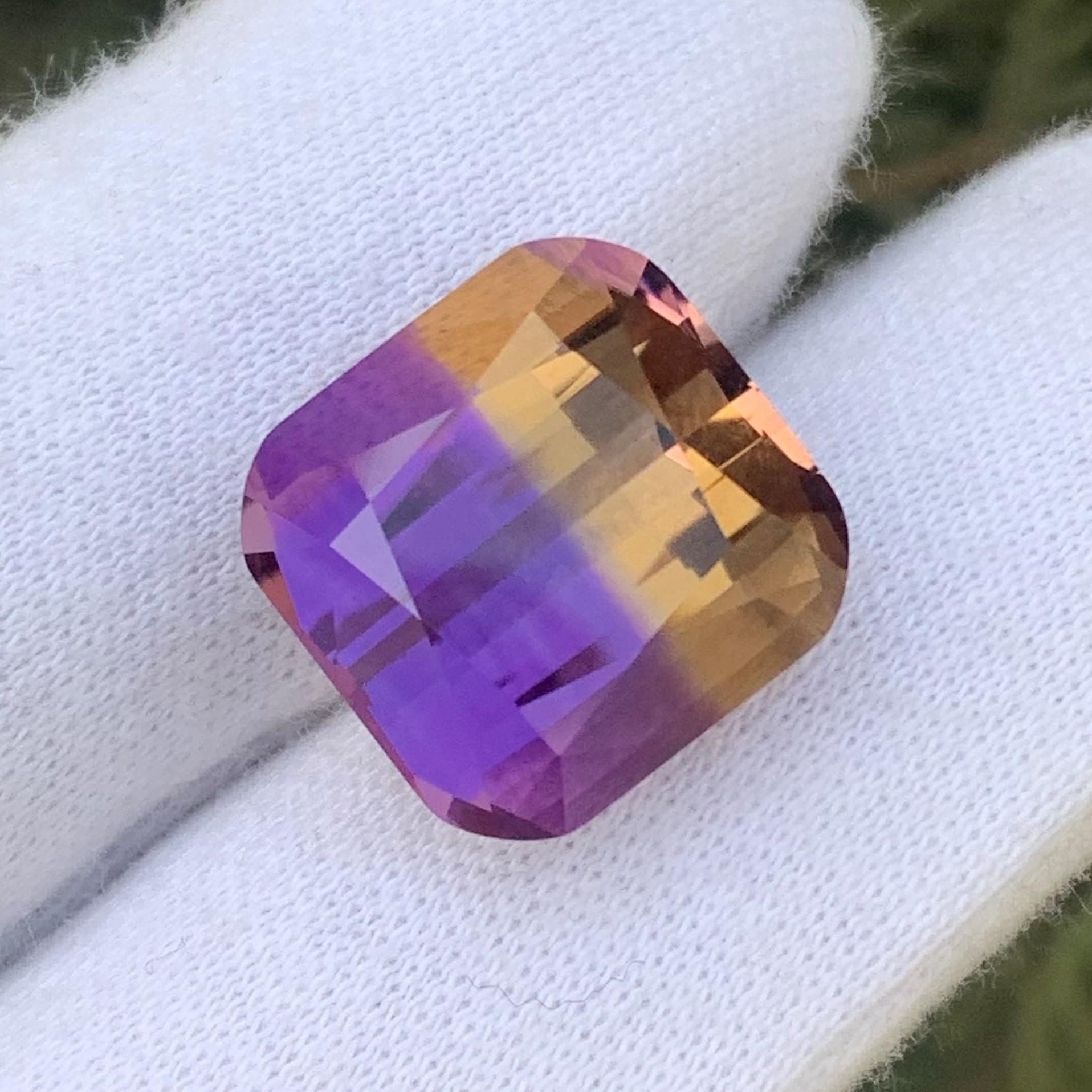 Arts and Crafts Gorgeous 14.25 Carat Loose Ametrine from Bolivia For Sale