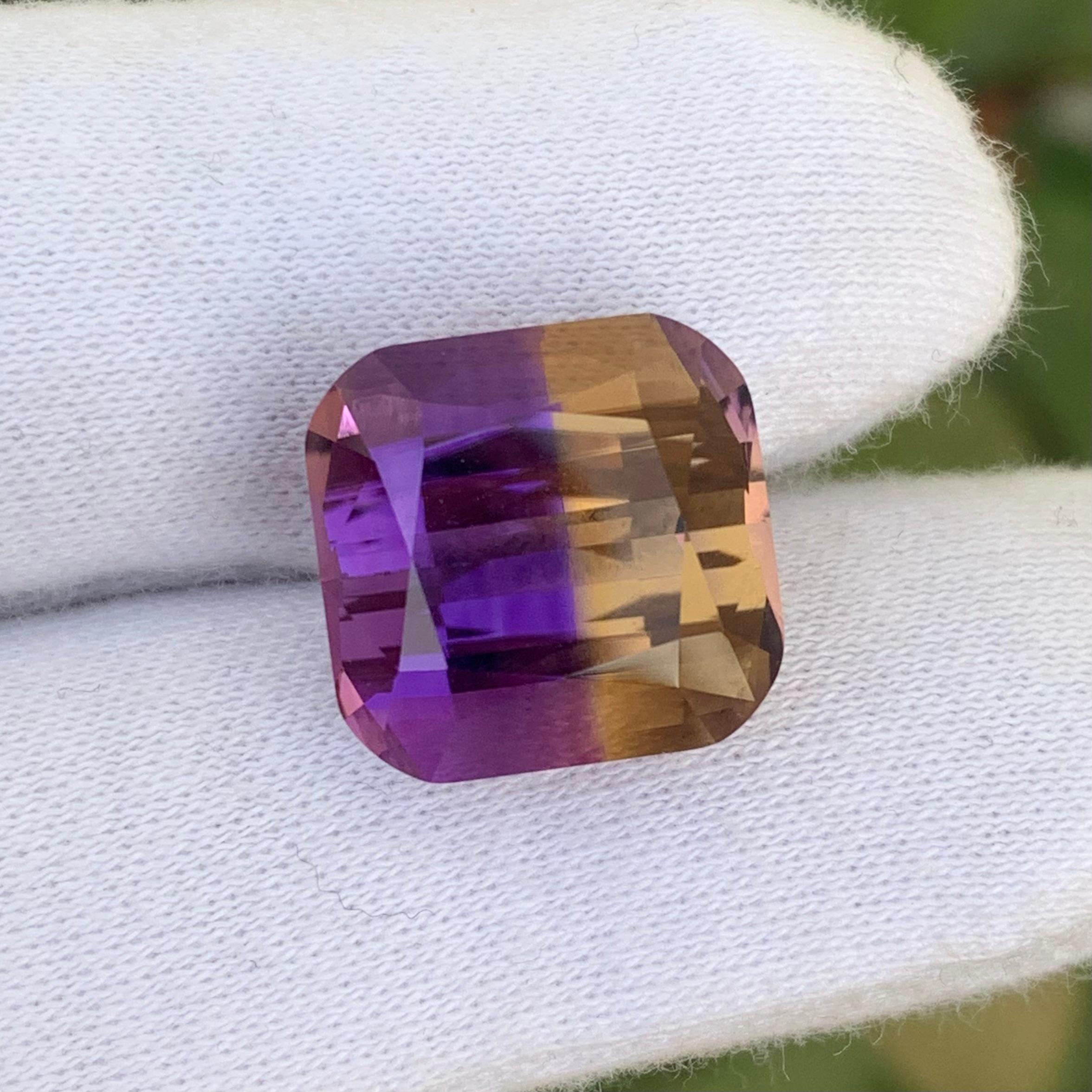 Gorgeous 14.25 Carat Loose Ametrine from Bolivia In New Condition For Sale In Peshawar, PK