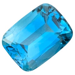 Superbe topaze bleue facettée taille coussin de 14,95 carats provenant d'une mine du Brésil