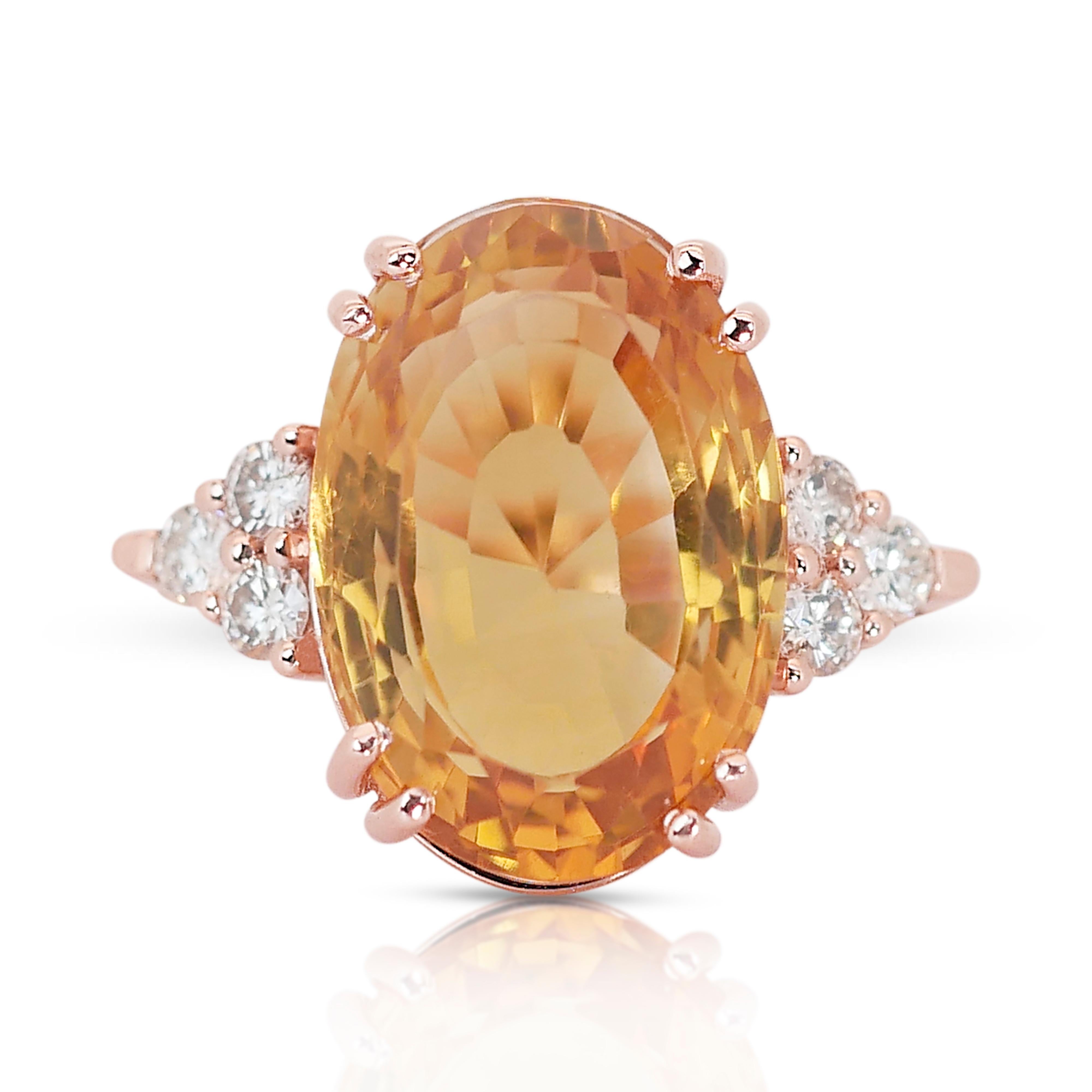 Gorgeous 14K Rose Gold Citrine and Diamond Dome Ring w/10.69 ct - IGI Certified

This fascinating dome ring is a burst of sunshine, showcasing a mesmerizing citrine gemstone meticulously set in gleaming 14k rose gold. The centerpiece of this ring is