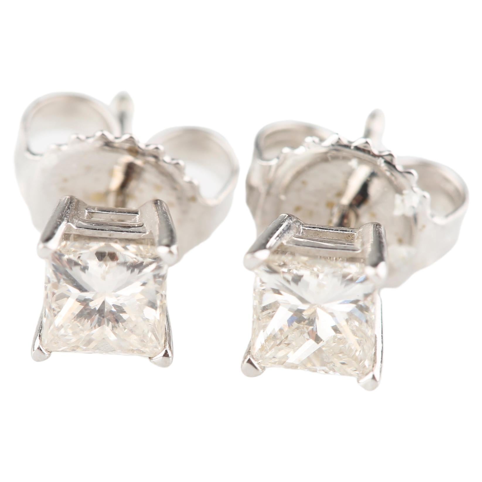 Gorgeous 14k White Gold 0.61 Carat Princess Cut Diamond Stud Earrings For Sale