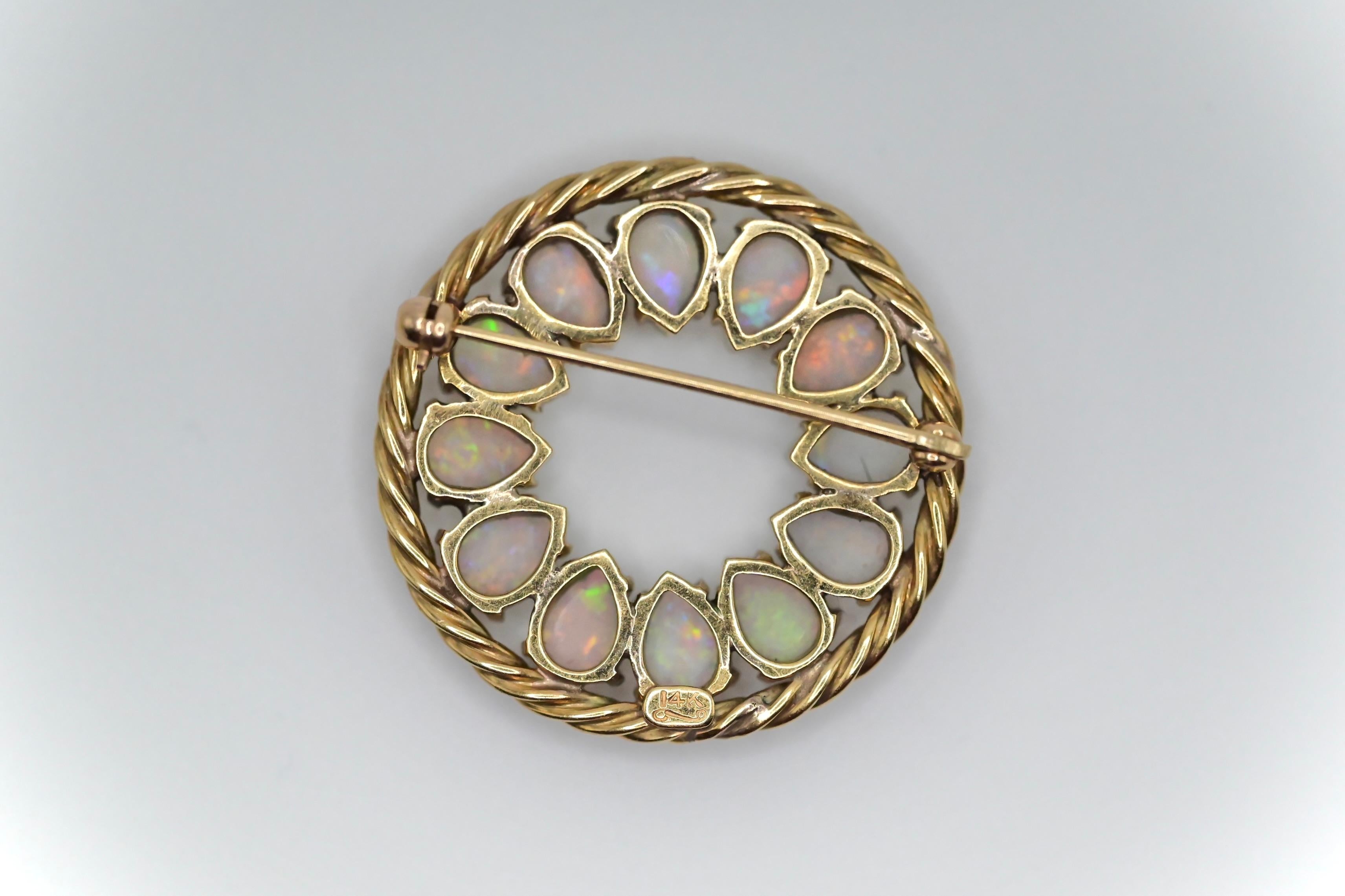 Women's Gorgeous 14k Yellow Gold & Opal Brooch