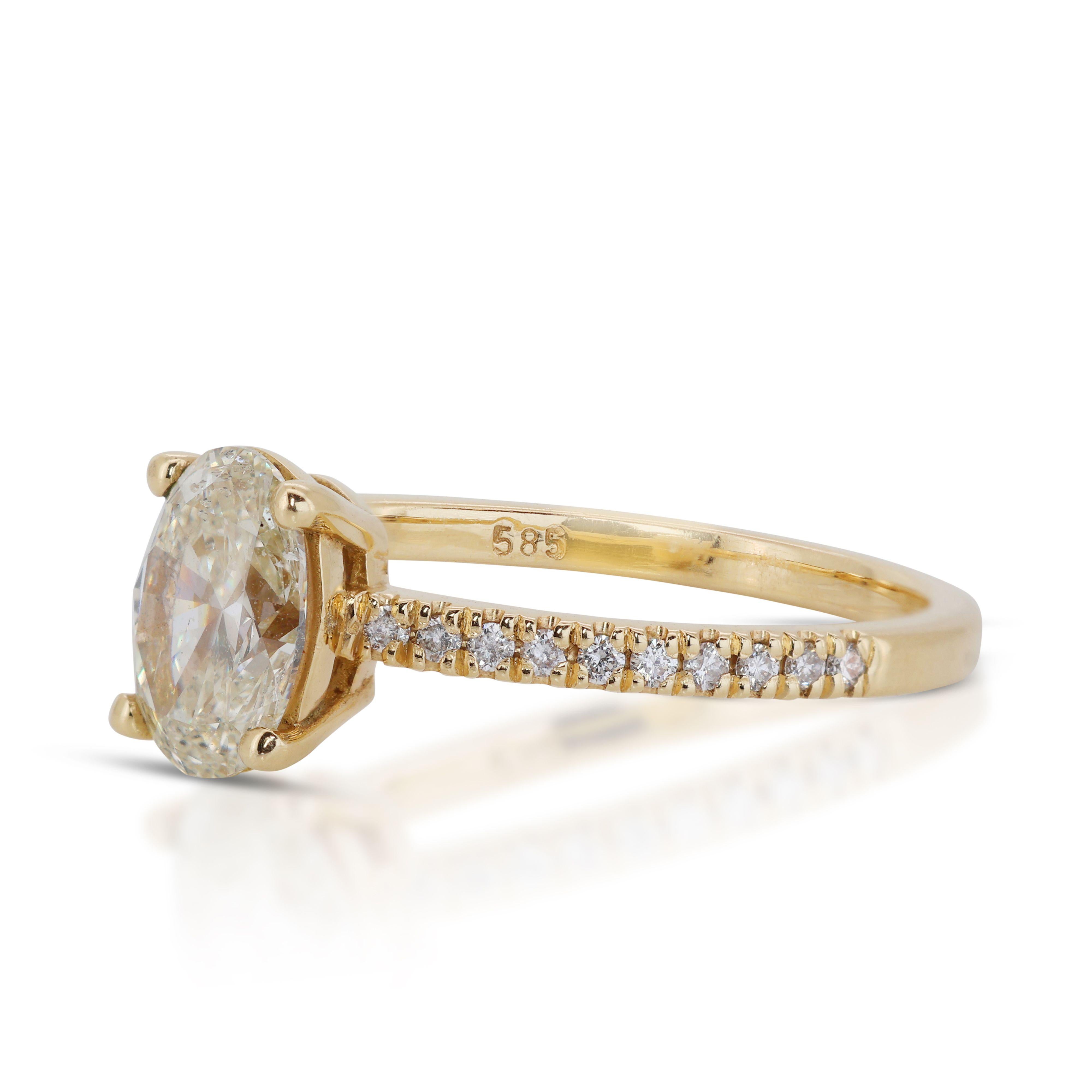 Gorgeous 14k Yellow Gold Pave Oval Ring with 1.12Ct Natural Diamonds AIG Cert For Sale 2