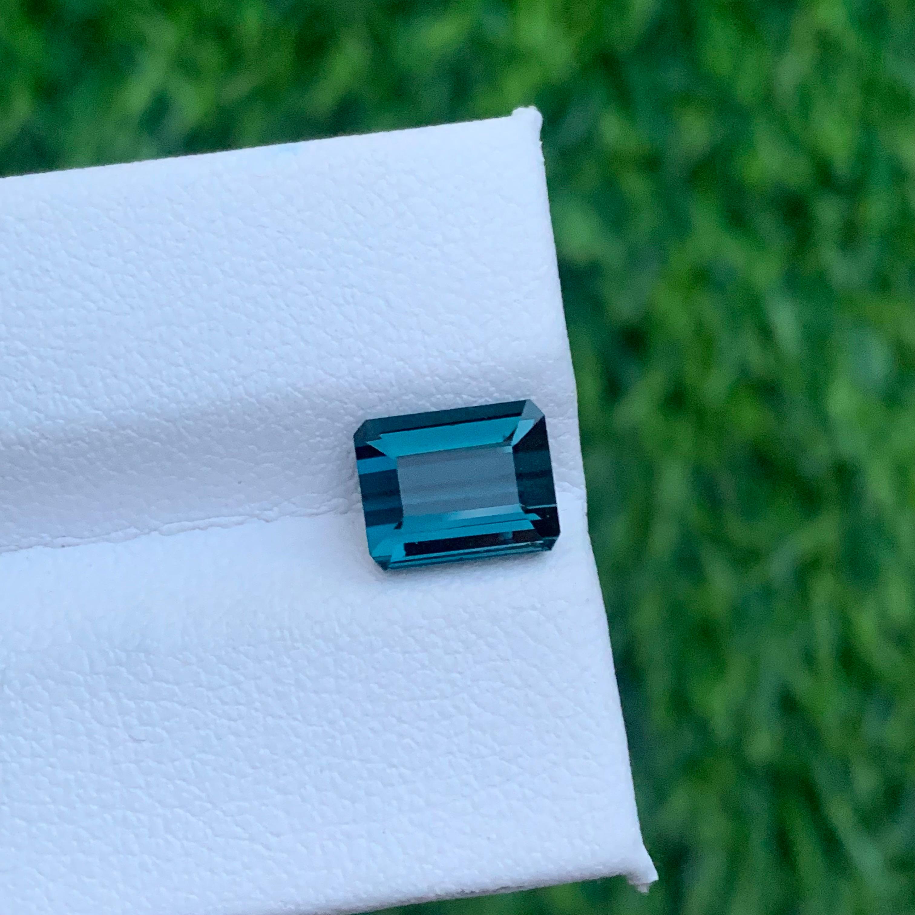Gorgeous 1.50 Carat Natural Loose Blue Indicolite Tourmaline Emerald Cut In New Condition For Sale In Peshawar, PK