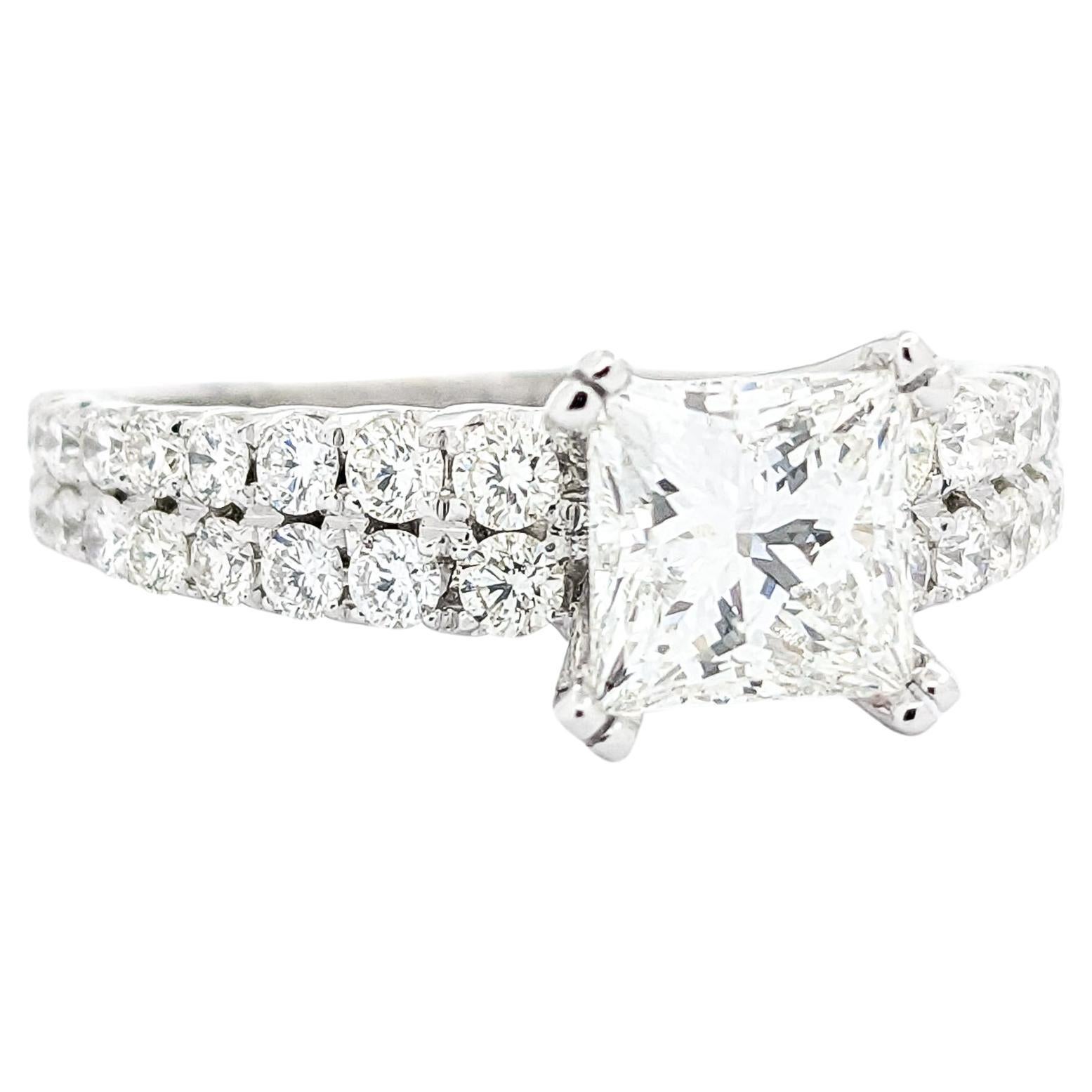 Magnifique bague de fiançailles en or blanc de 1,53 ct de diamant GIA taille princesse en vente