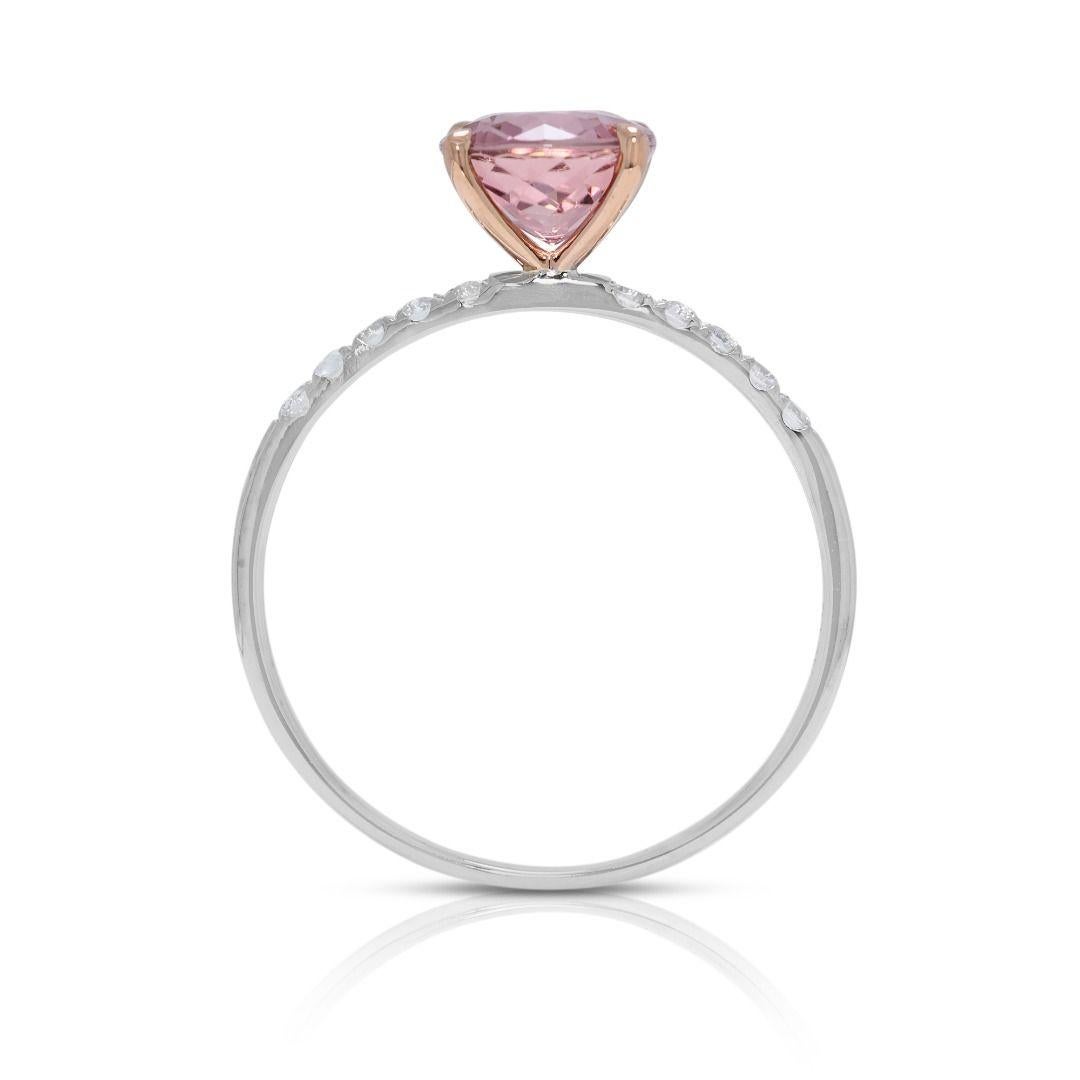 Superbe bague pavé de tourmaline rose 1,55 carat et saphirs en or blanc 18 carats en vente 2