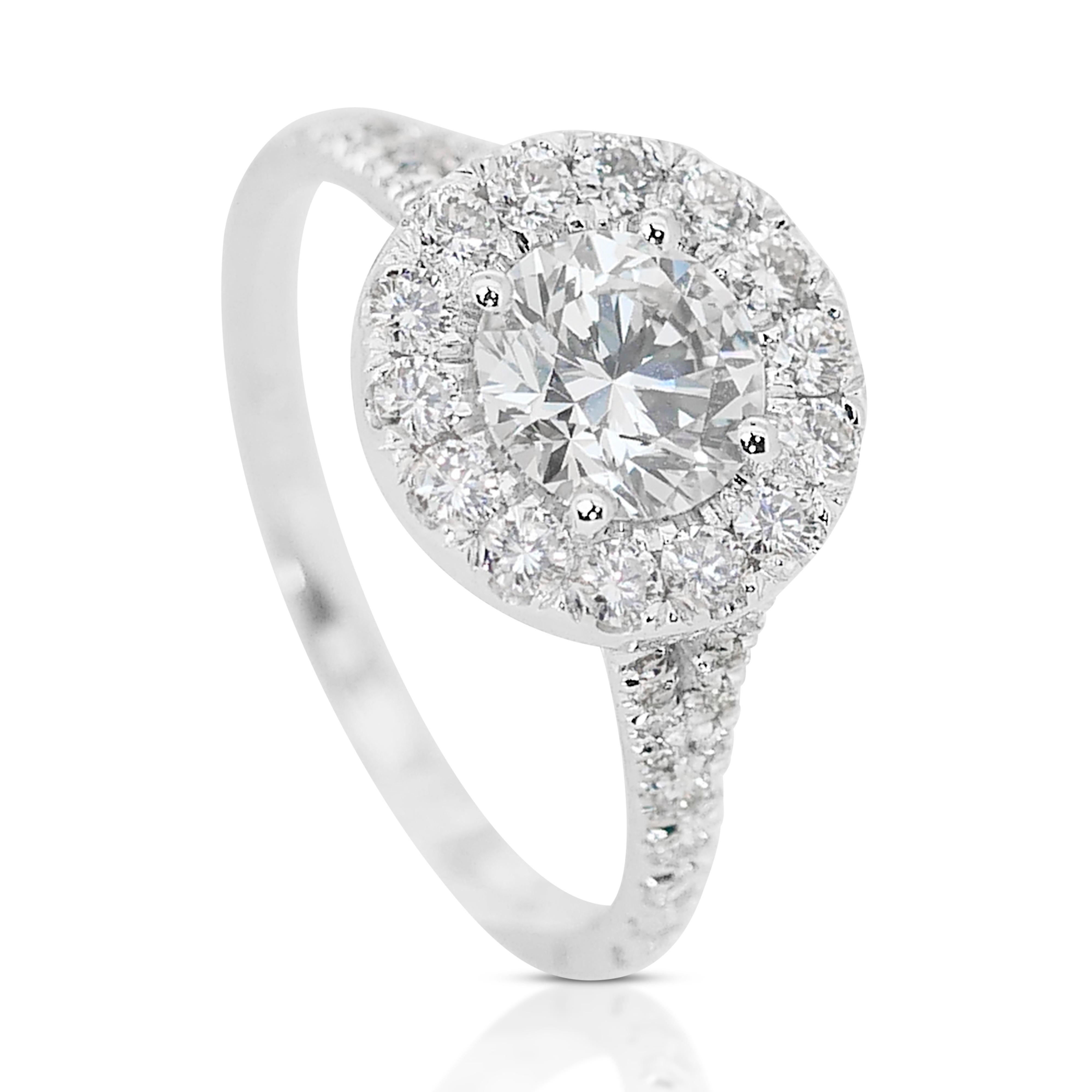 Splendido anello aureolato con diamanti a taglio ideale triplo eccellente da 1,56 carati in oro bianco 18 ct. in vendita 1