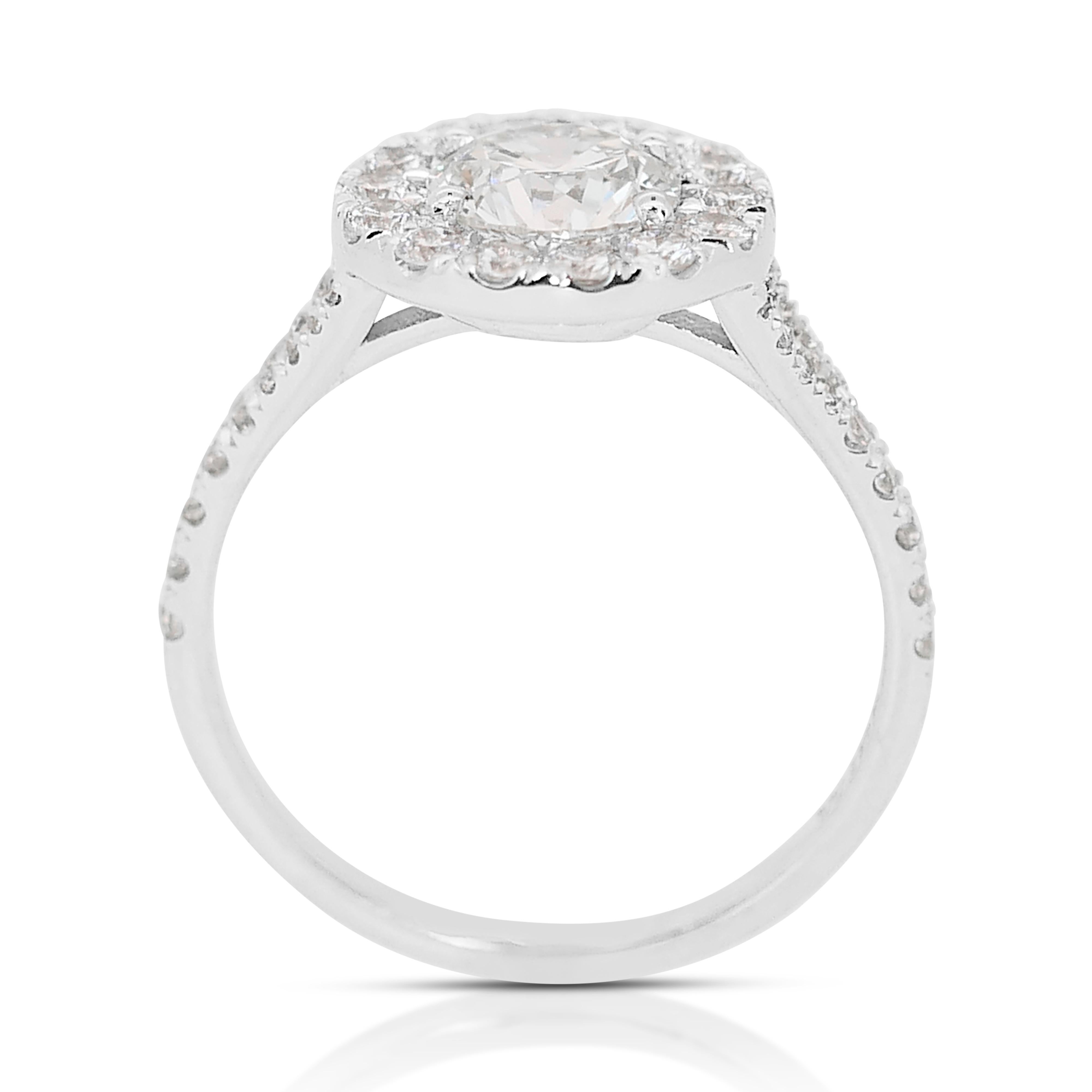 Splendido anello aureolato con diamanti a taglio ideale triplo eccellente da 1,56 carati in oro bianco 18 ct. in vendita 2