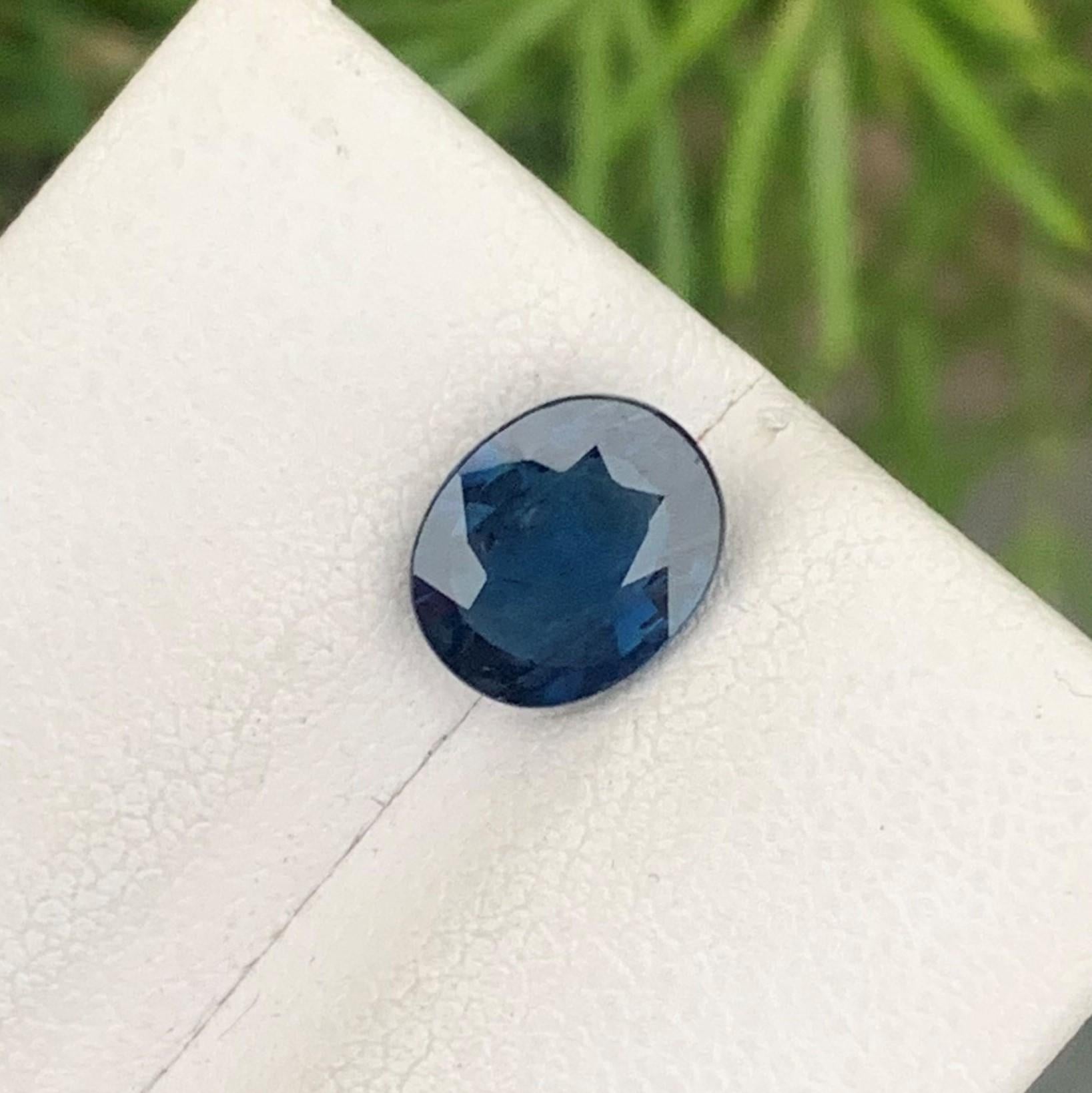 Arts and Crafts Gorgeous 1.58 Carat Loose Natural Blue Sapphire Gem Oval Shape for Ring Jewelry For Sale