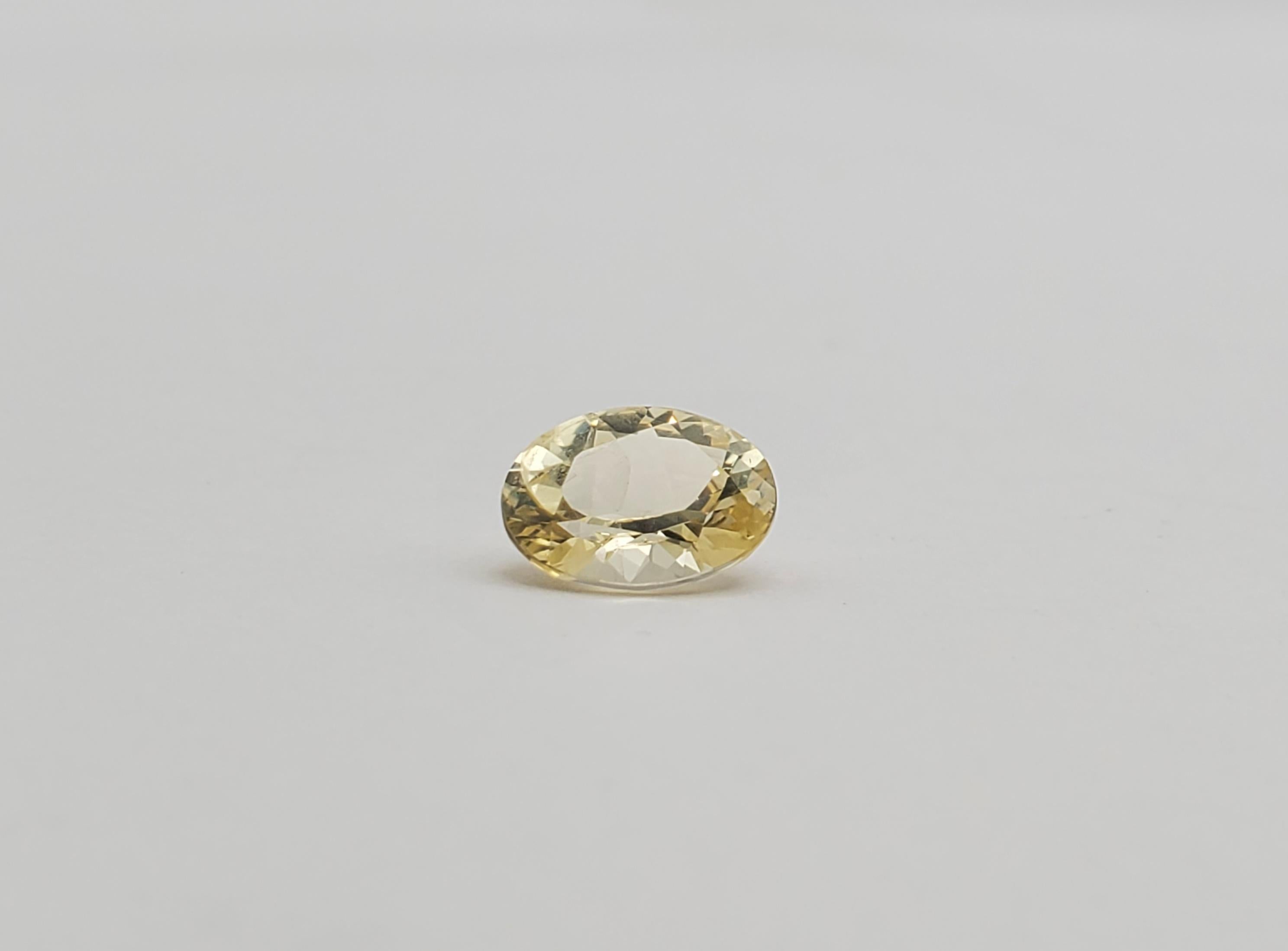 Gorgeous 1.59ct Oval Natural Yellow Sapphire AGL Certified  For Sale 3