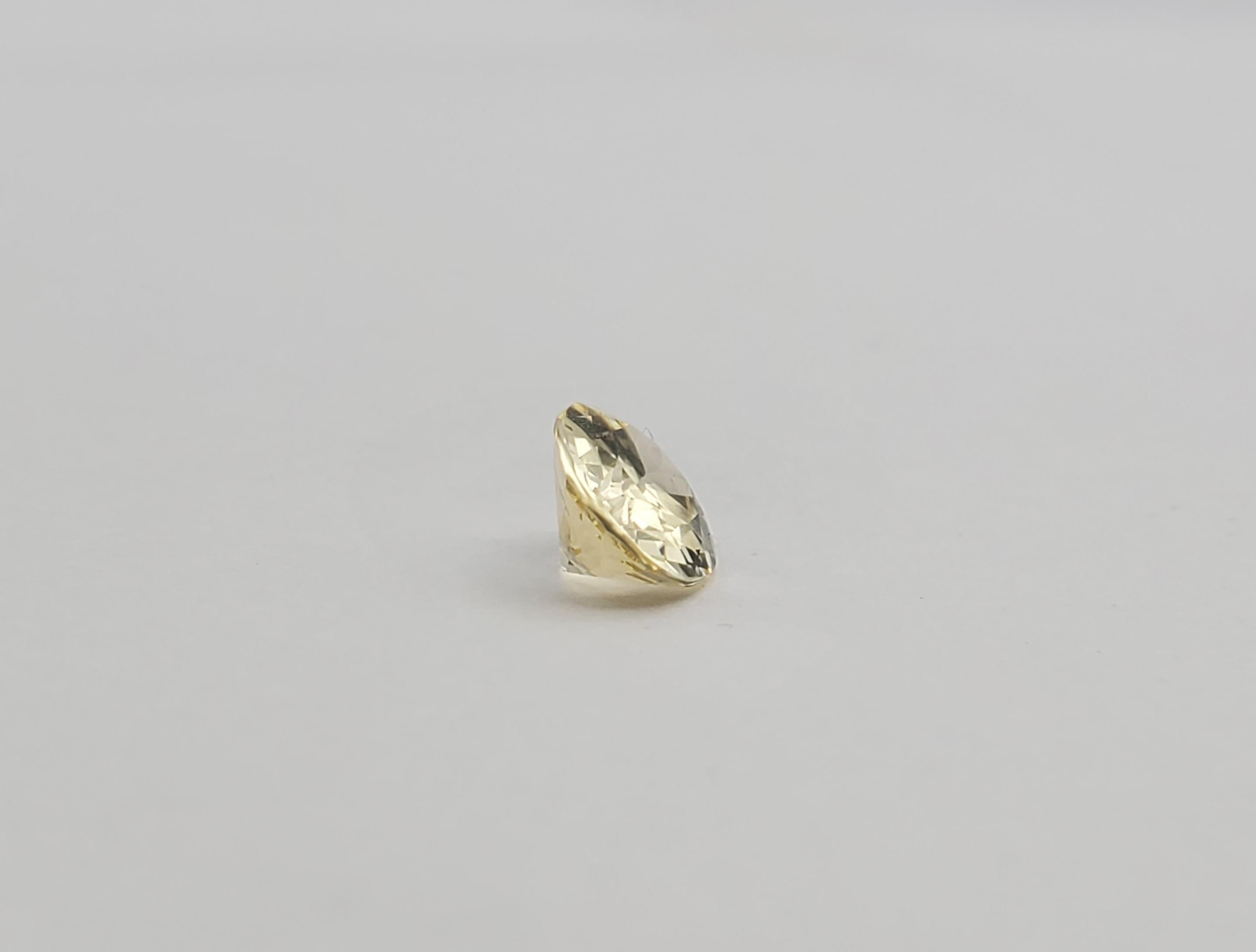 Gorgeous 1.59ct Oval Natural Yellow Sapphire AGL Certified  For Sale 5