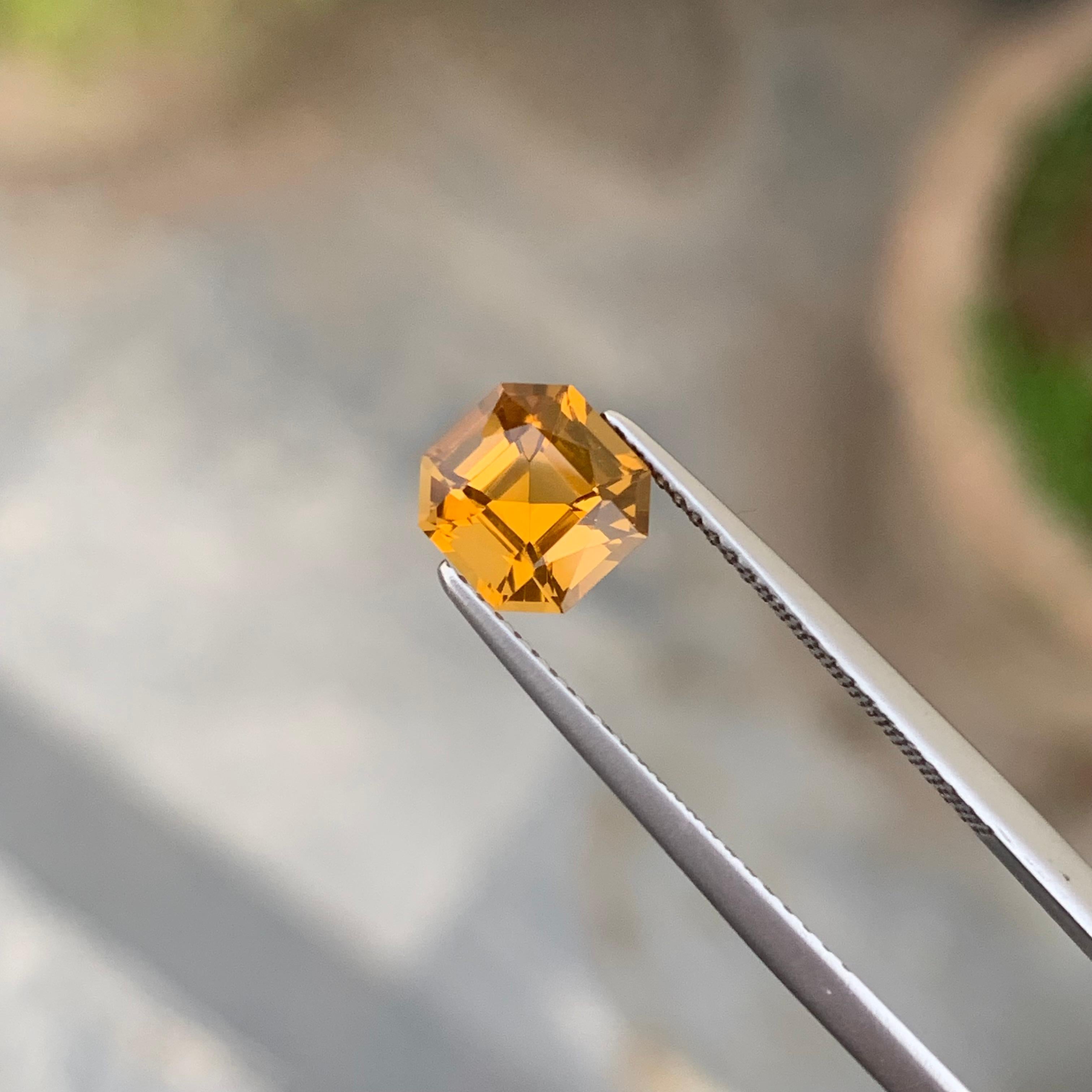 Gorgeous 1.60 Carat Loose Yellow Citrine from Brazil Availabe for Sale In New Condition For Sale In Peshawar, PK