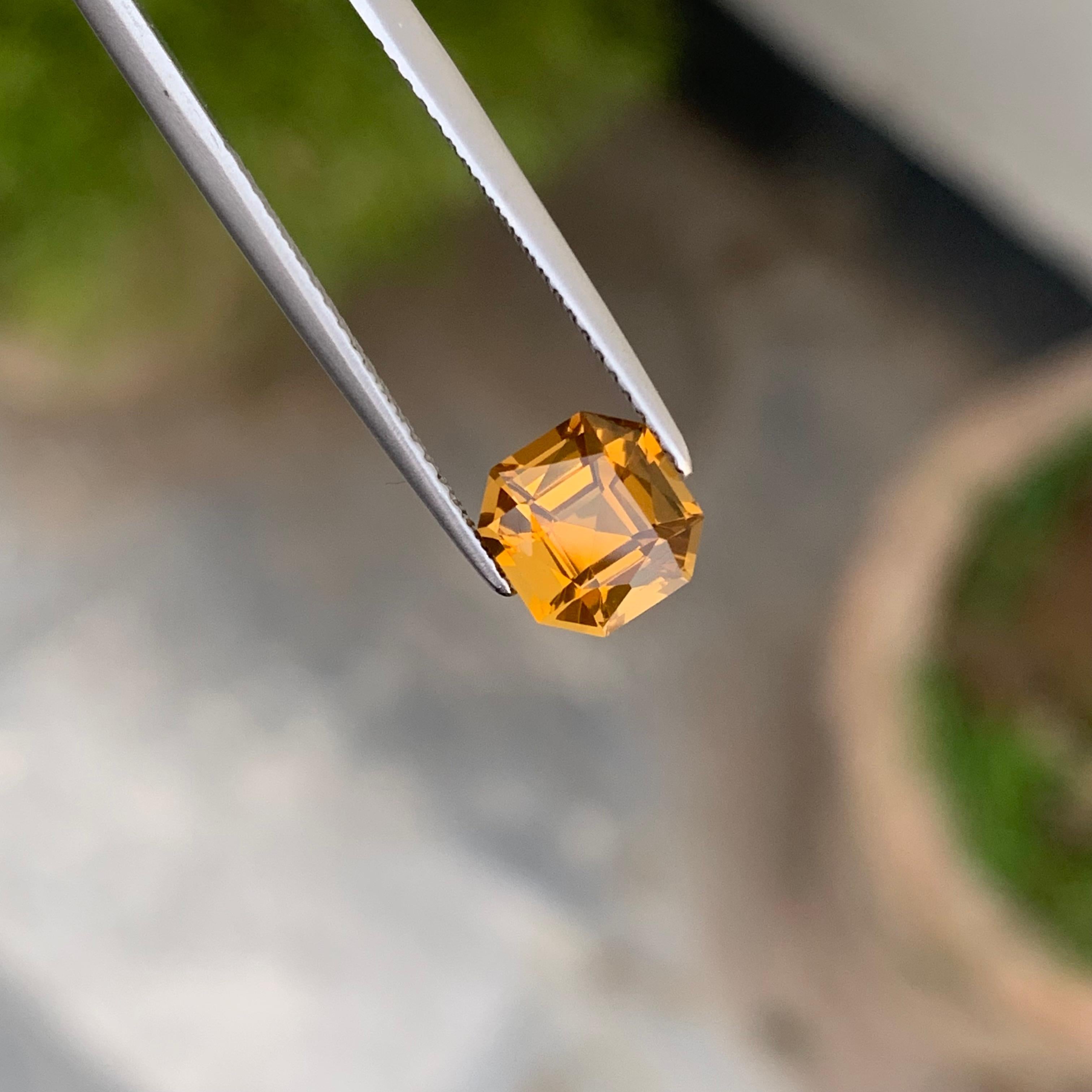 Gorgeous 1.60 Carat Loose Yellow Citrine from Brazil Availabe for Sale For Sale 1