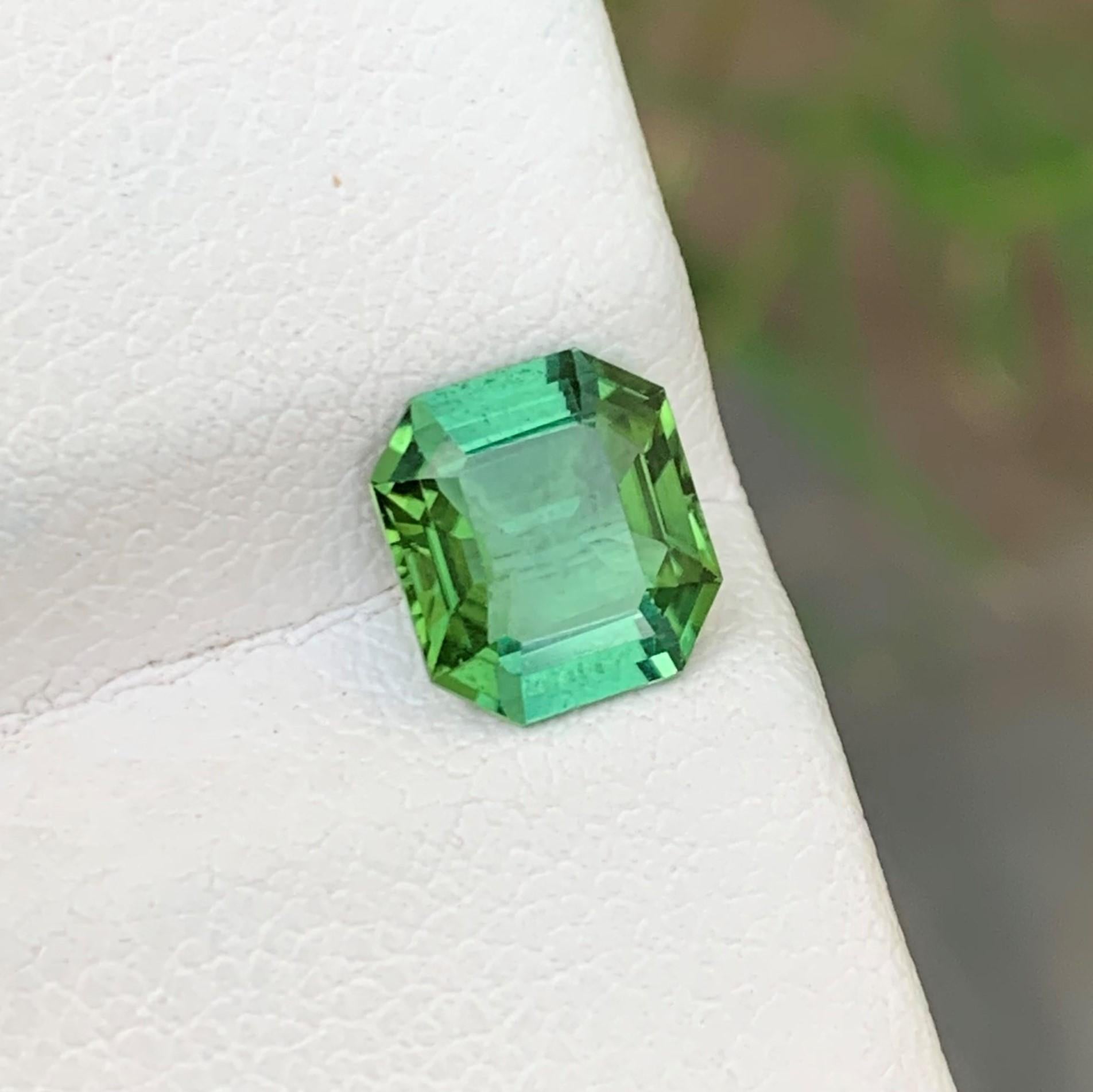 Gorgeous 1.65 Carat Mint Green Tourmaline Emerald Cut Ring Gem from Afghanistan In New Condition In Peshawar, PK