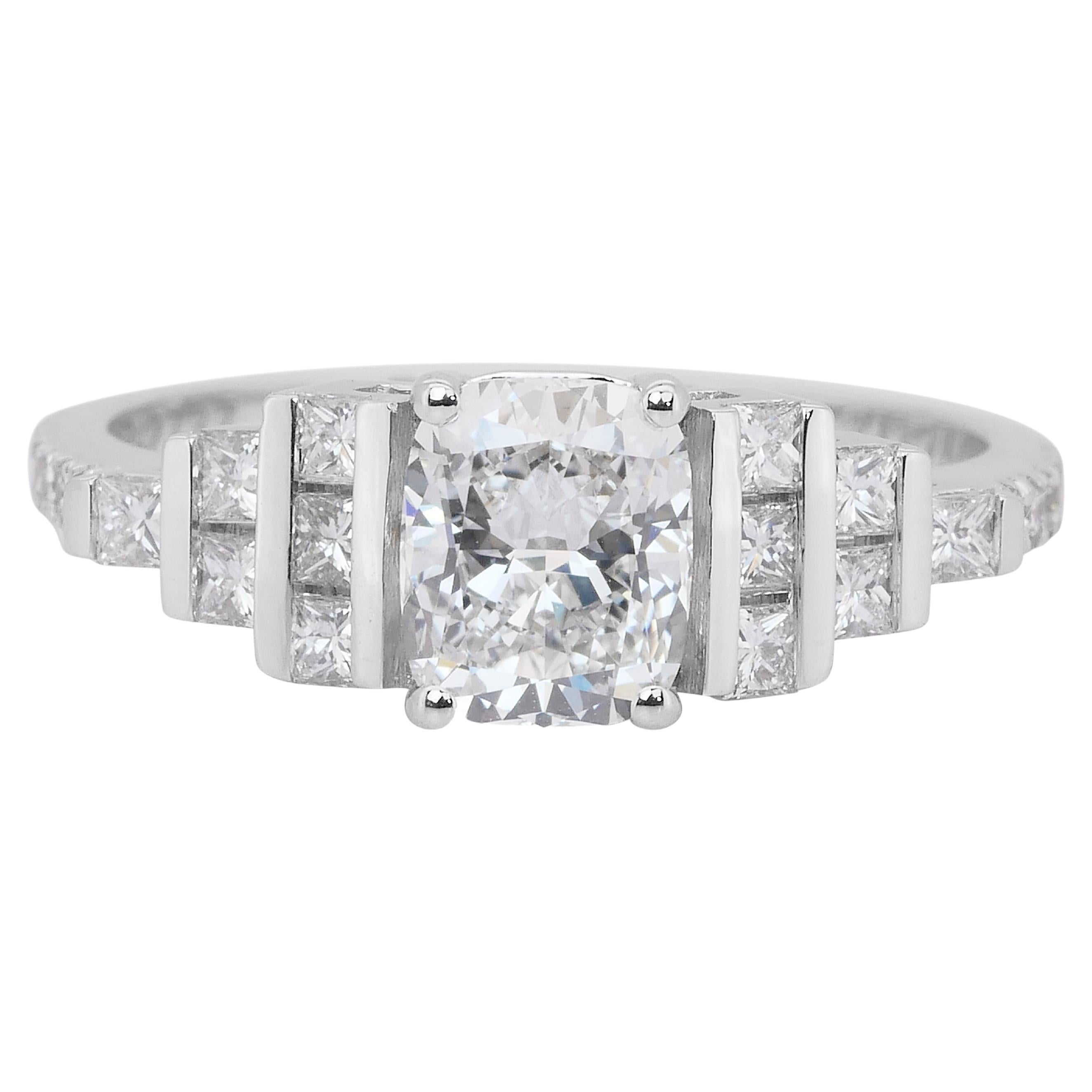 Gorgeous 1.66ct Diamonds Ring in 18k White Gold - IGI Certified