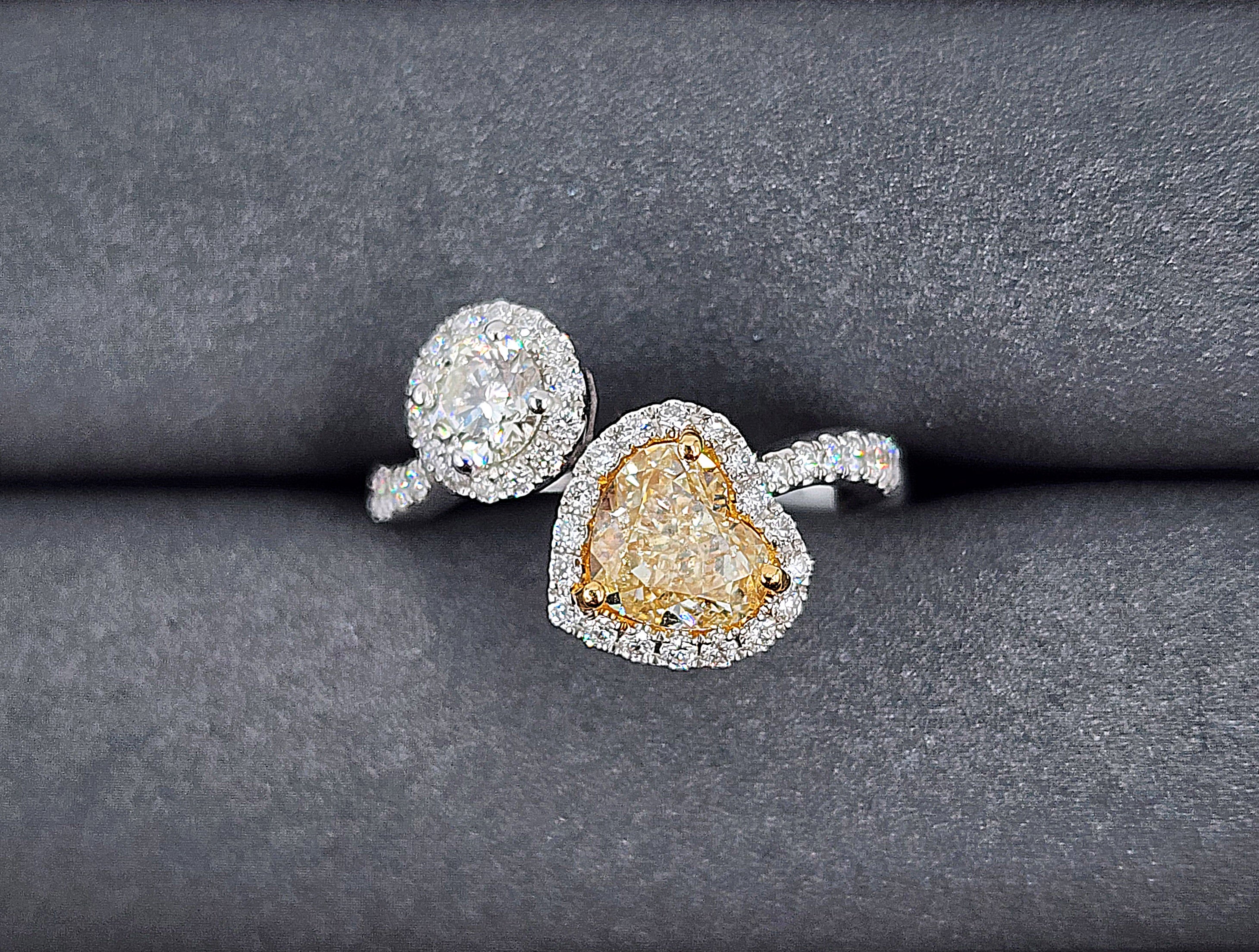 1.68 Karat natürlicher gelber Moi Et Toi Diamantring im Angebot