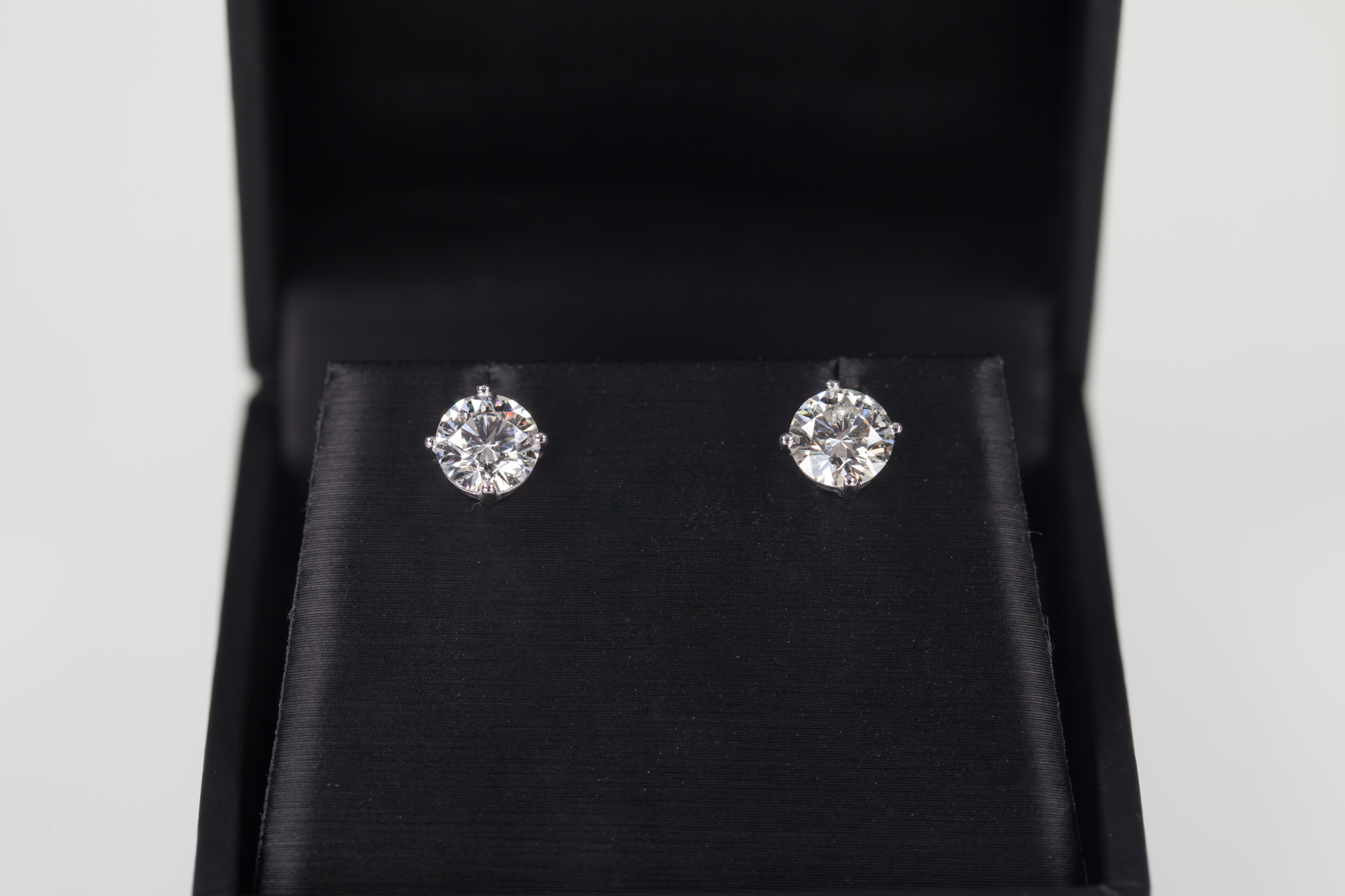 gorgeous diamond earrings