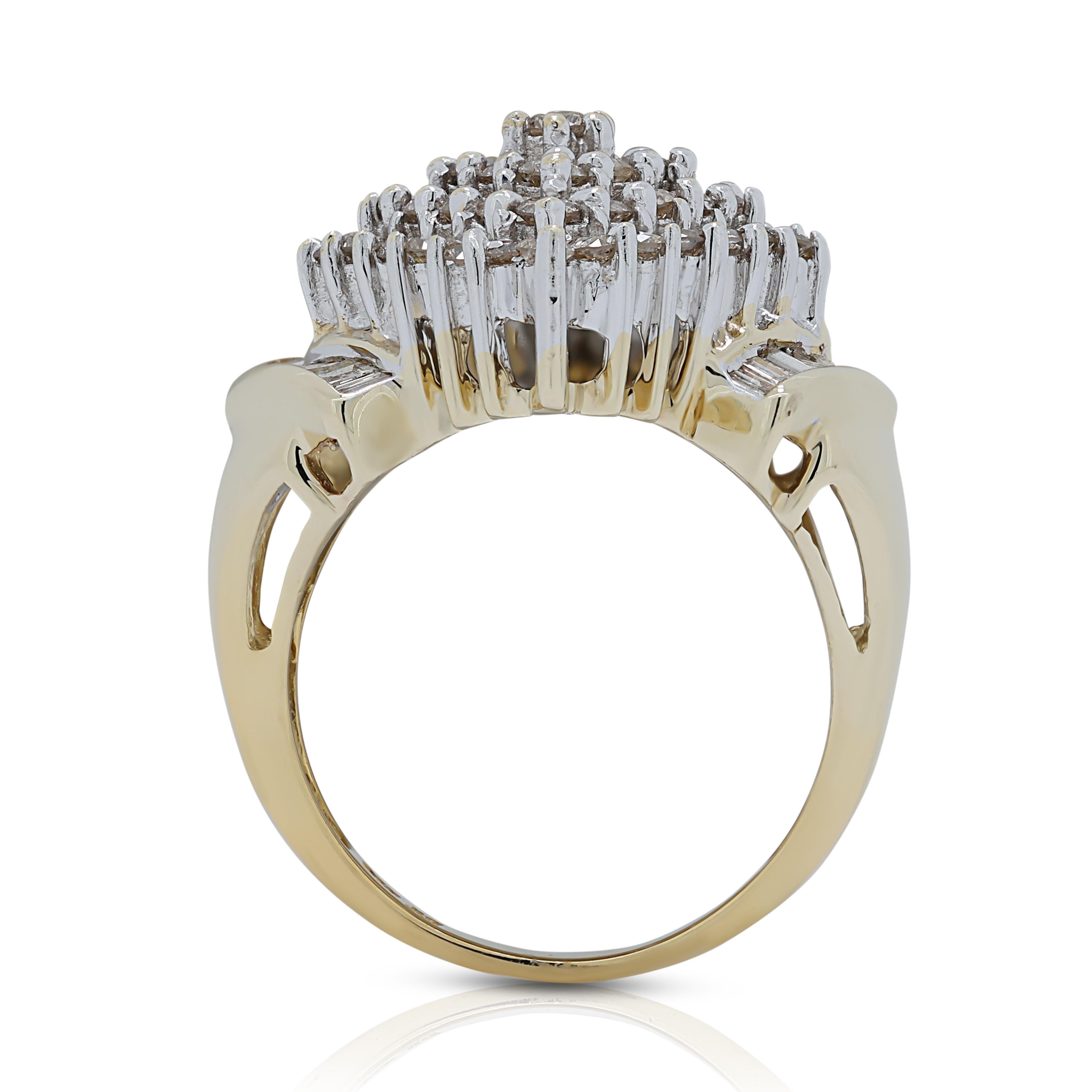 Women's Gorgeous 1.75ct Diamonds Cluster Ring in 14K Yellow Gold