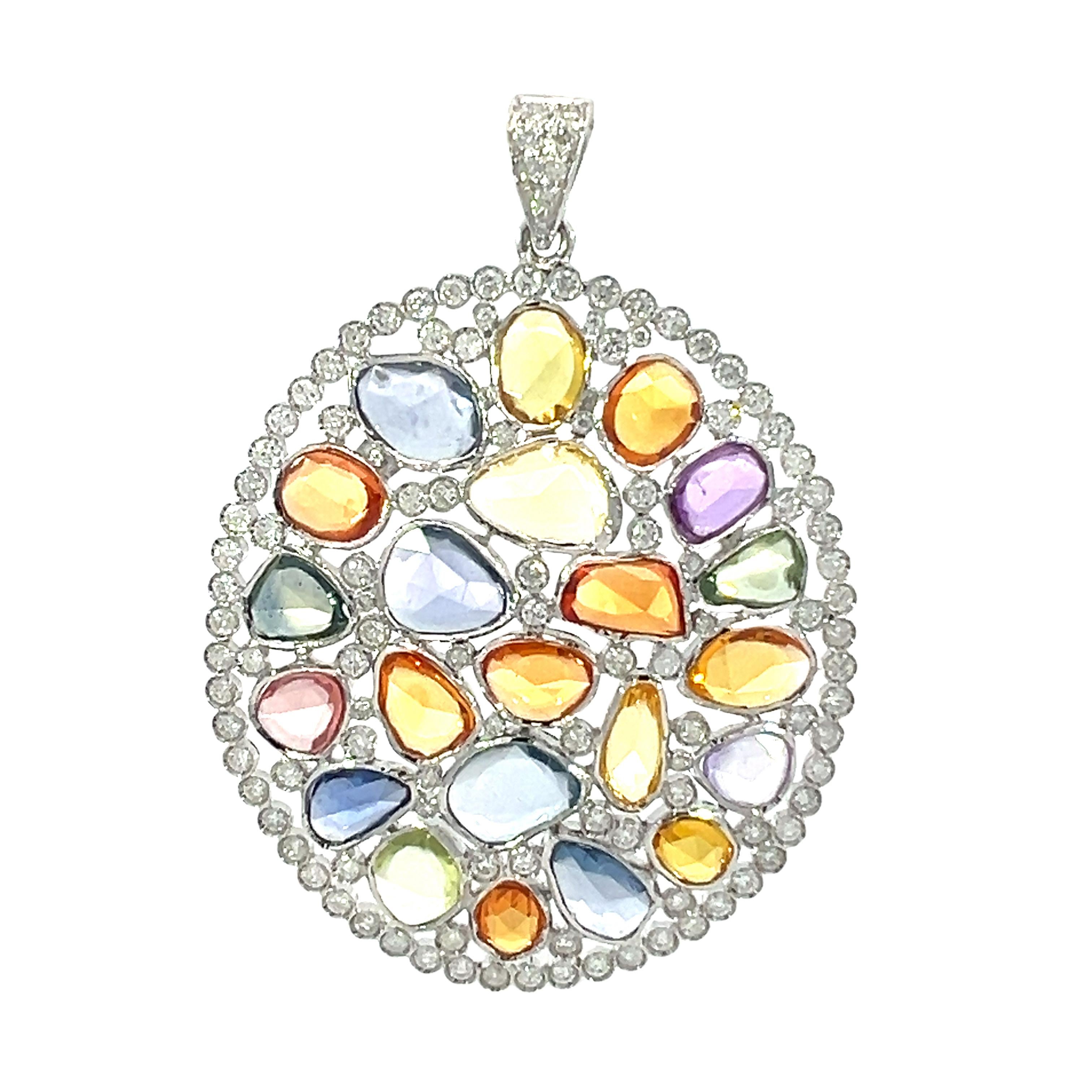 Magnifique pendentif en or 18 carats avec saphirs multi-saphirs et diamants Neuf - En vente à New York, NY