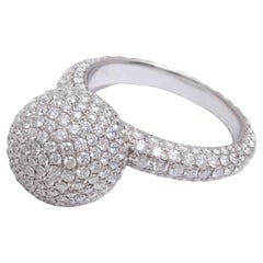 Gorgeous 18 kt. White Gold Ring Full Pavé Set in 3.12 ct. Diamonds