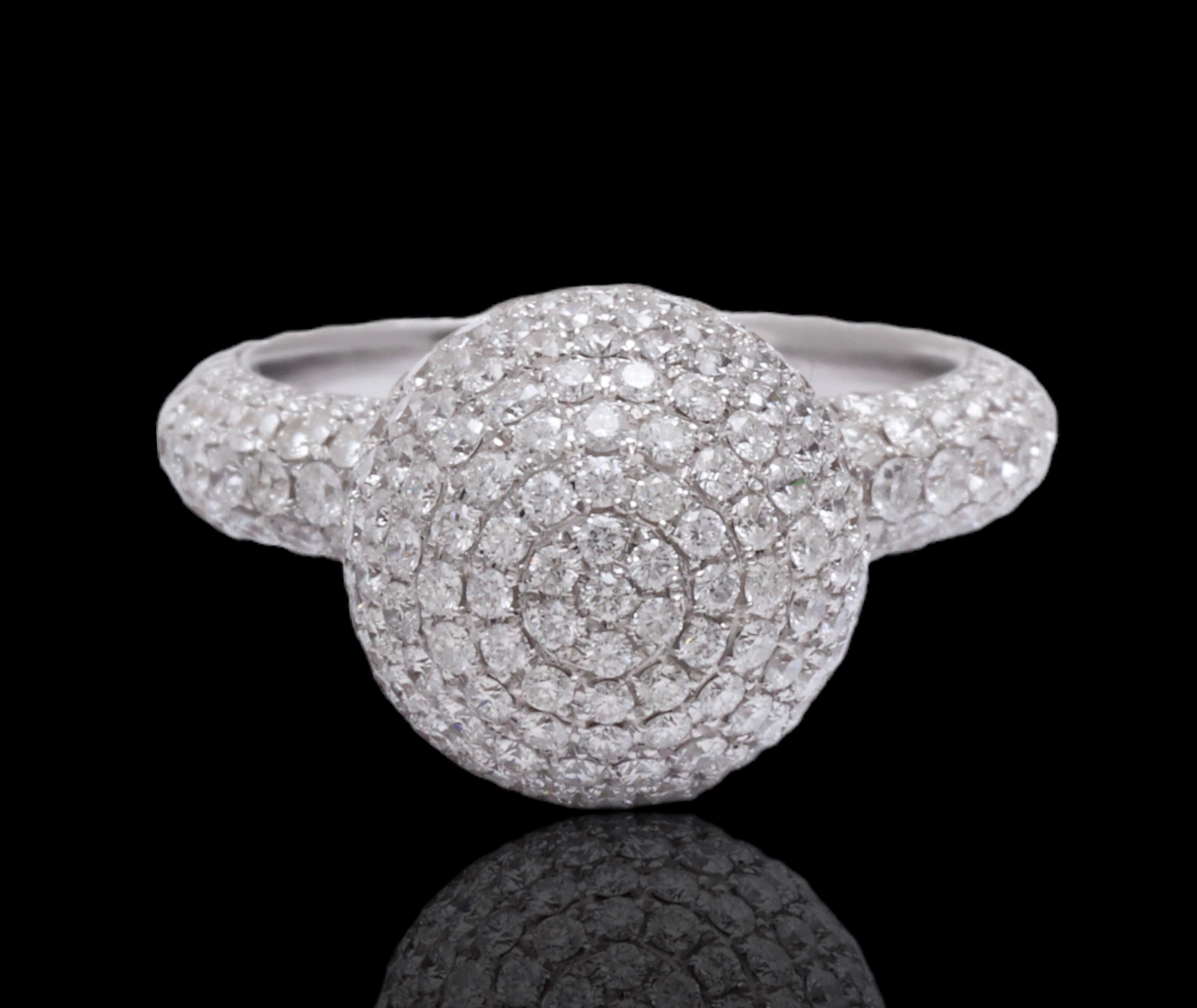 Women's or Men's Gorgeous 18 kt. White Gold Ring Full Pavé Set in 3.12 ct. Diamonds  For Sale