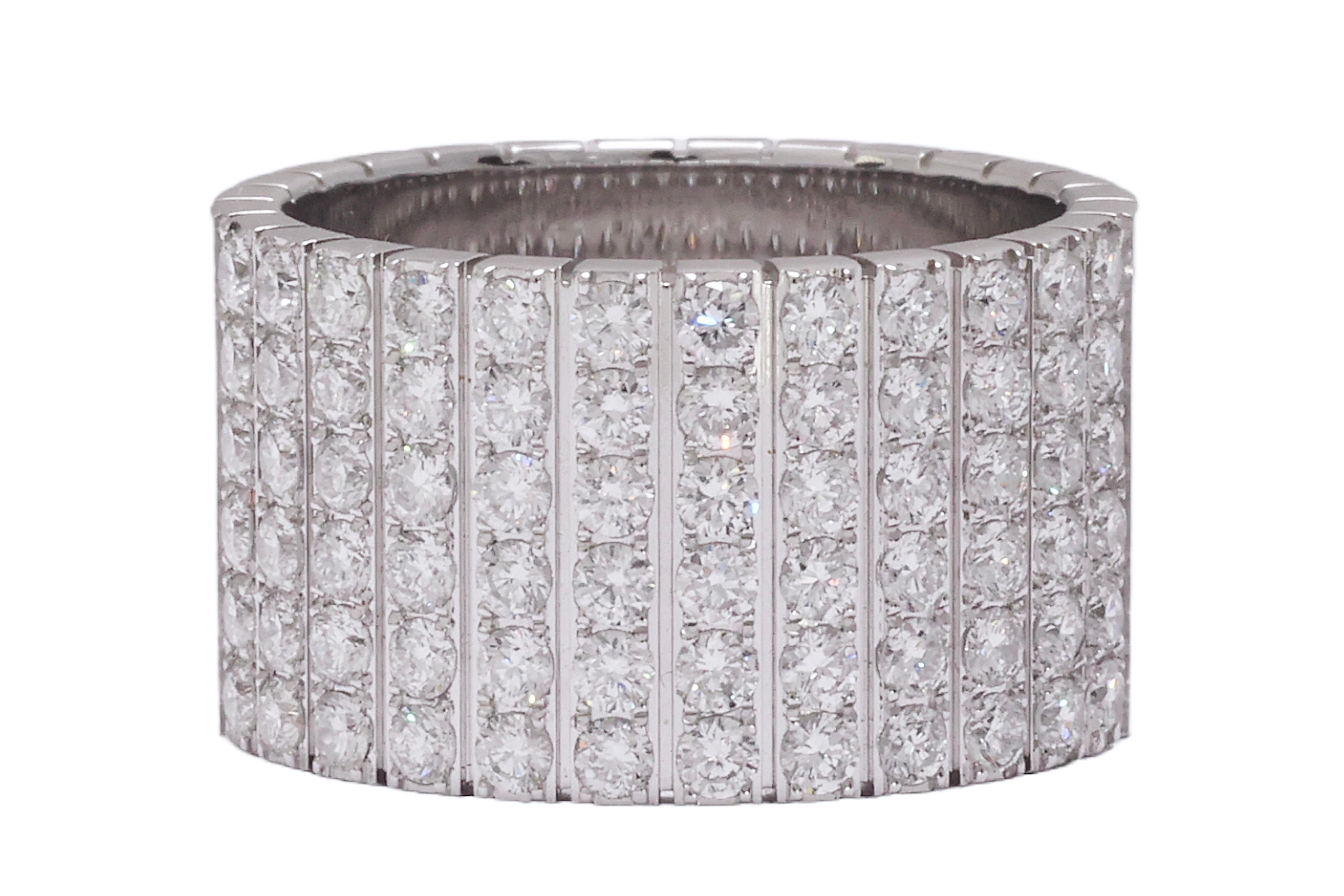 Gorgeous 18 kt. White Gold Ring With 2.16 Ct. Diamonds

Diamonds: Brilliant cut diamonds, together 2.16 ct.

Material: 18 kt. white gold

Ring size: 54.4 / 7 US ( can be resized for free)

Total weight: 14.6 grams / 9.4 dwt / 0.515 oz