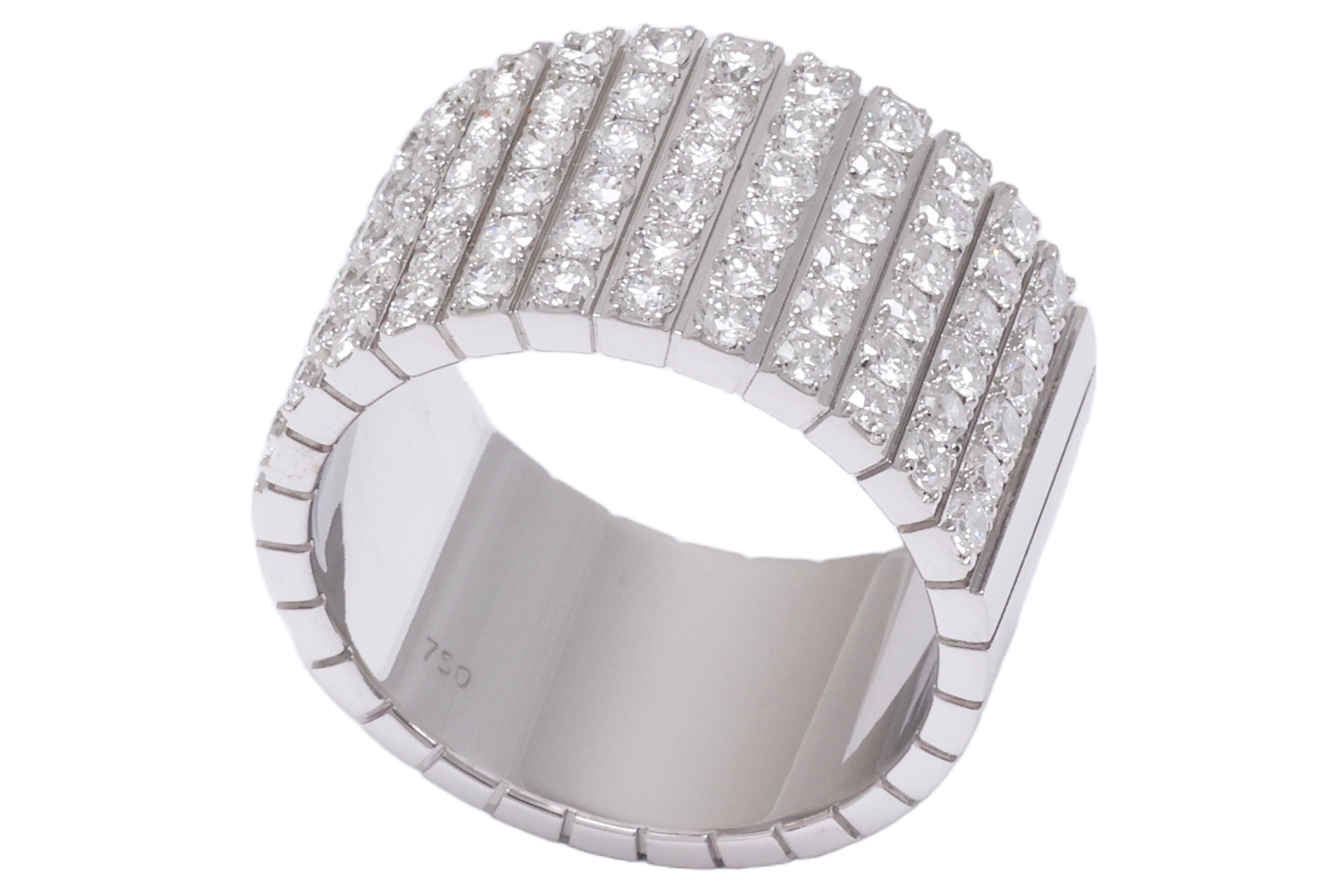 Gorgeous 18 kt. White Gold Ring Set 2.16 Ct Diamonds In New Condition For Sale In Antwerp, BE