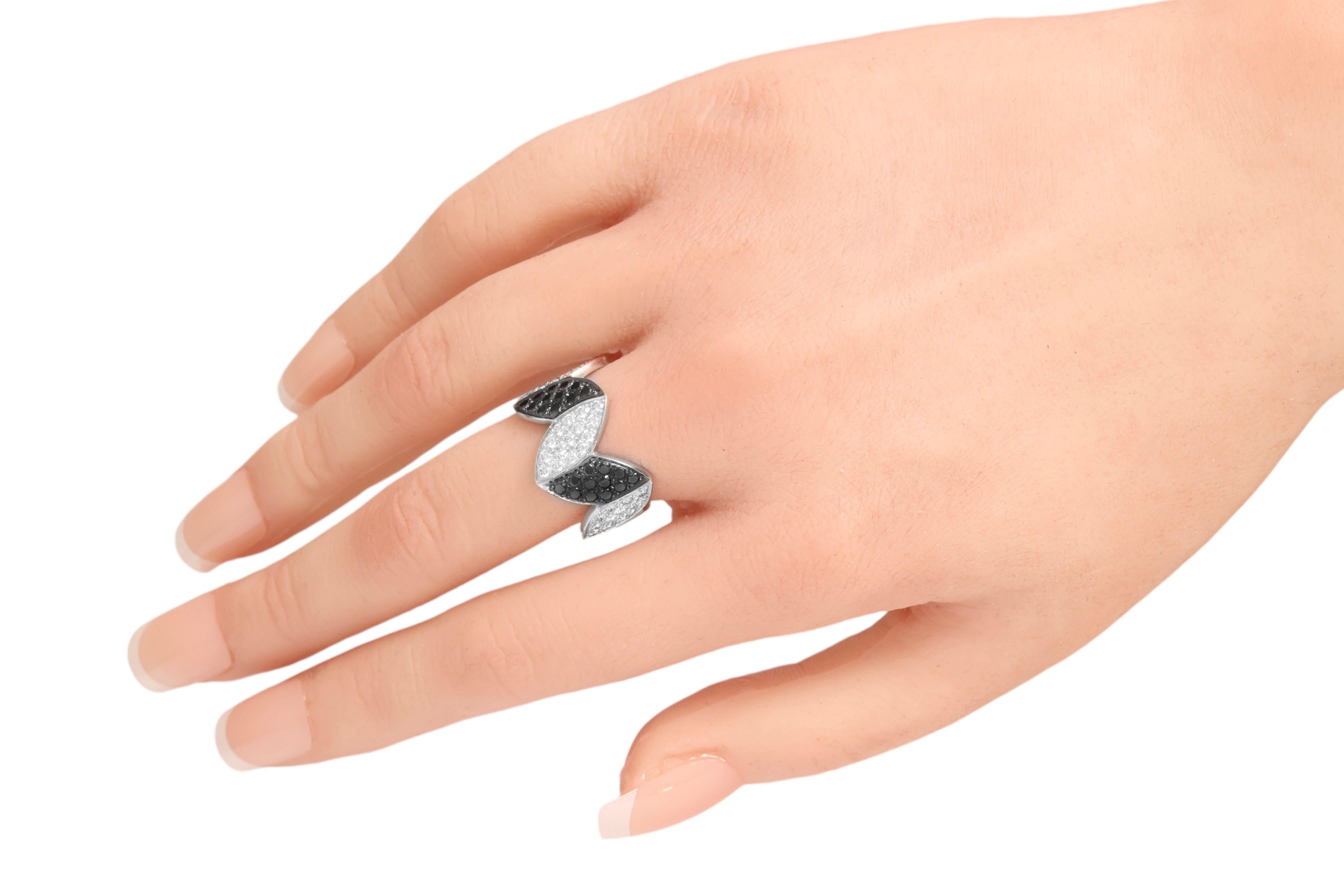 Gorgeous 18 kt. White Gold Zigzag 1.2 ct. Black & White Brilliant Cut Diamonds For Sale 11