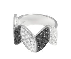 Wunderschönes 18 kt. Weißgold Zickzack 1,2 kt. Schwarz-weiße Diamanten im Brillantschliff