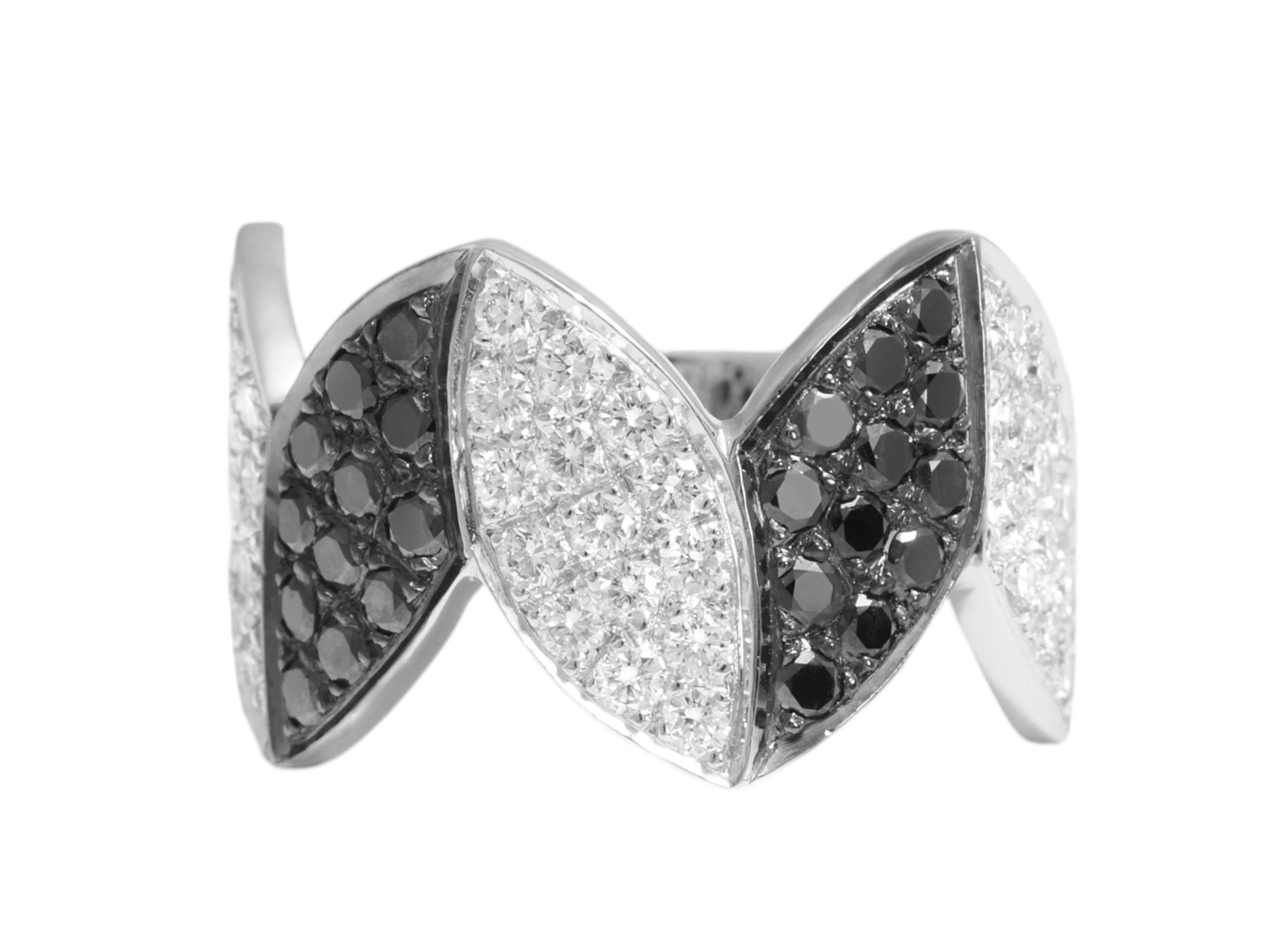Artisan Gorgeous 18 kt. White Gold Zigzag 1.2 ct. Black & White Brilliant Cut Diamonds For Sale