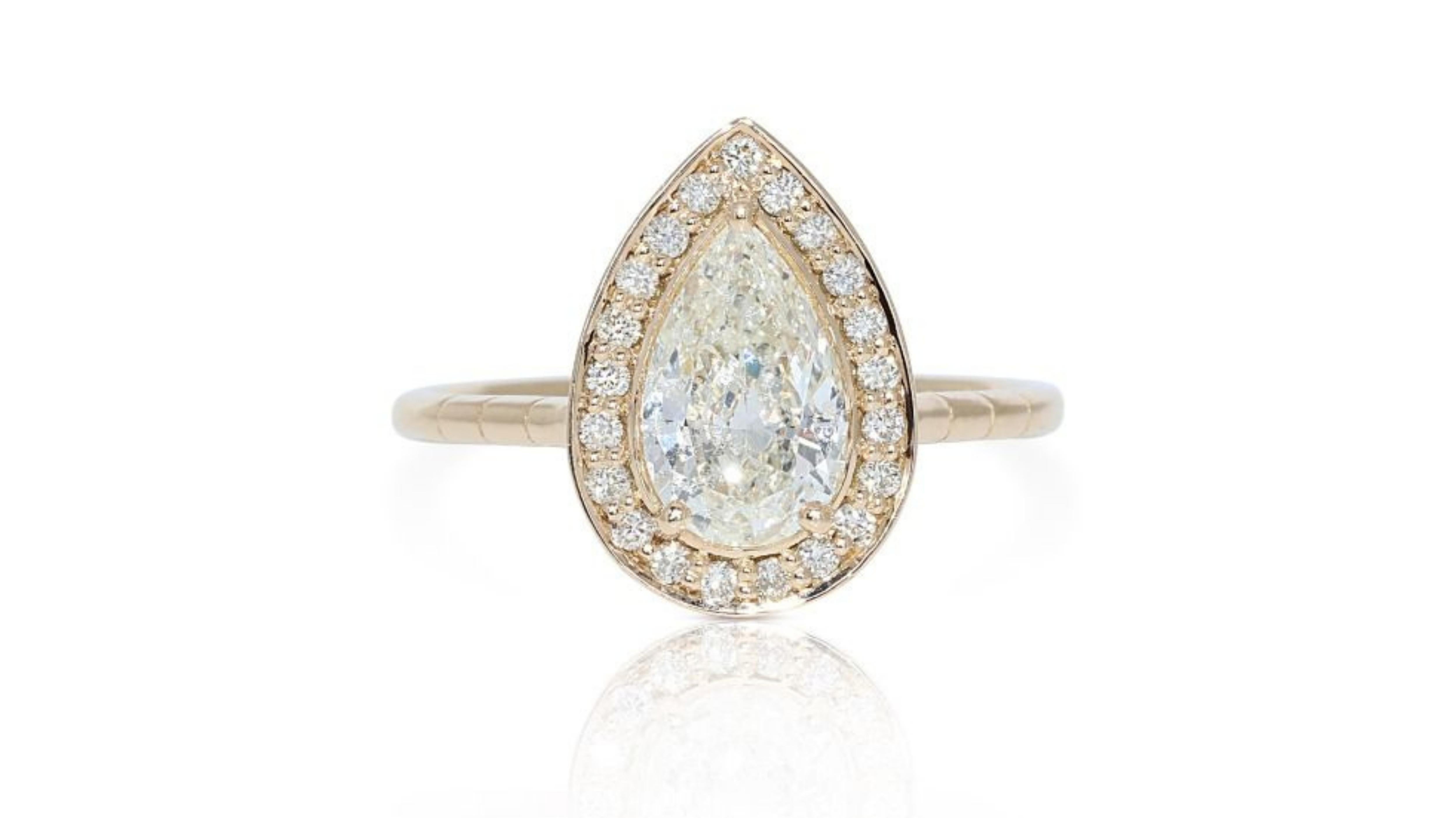 Magnifique or 18k 1.42ct. Bague à diamant halo brillant en forme de poire