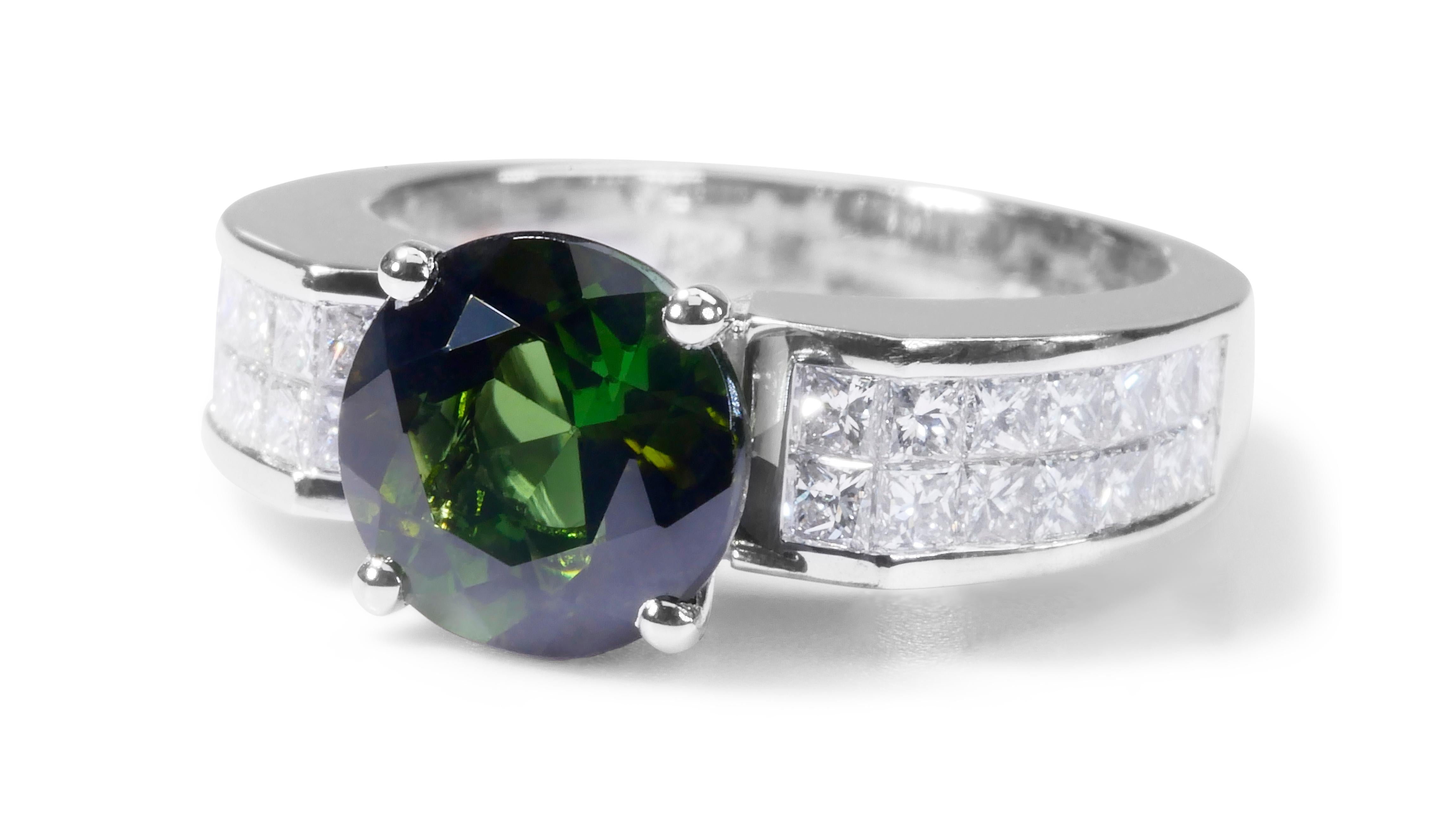 Gorgeous 18k Pavé Ring with 1.65 Ct Natural Tourmaline and Diamonds, IGI Cert 3