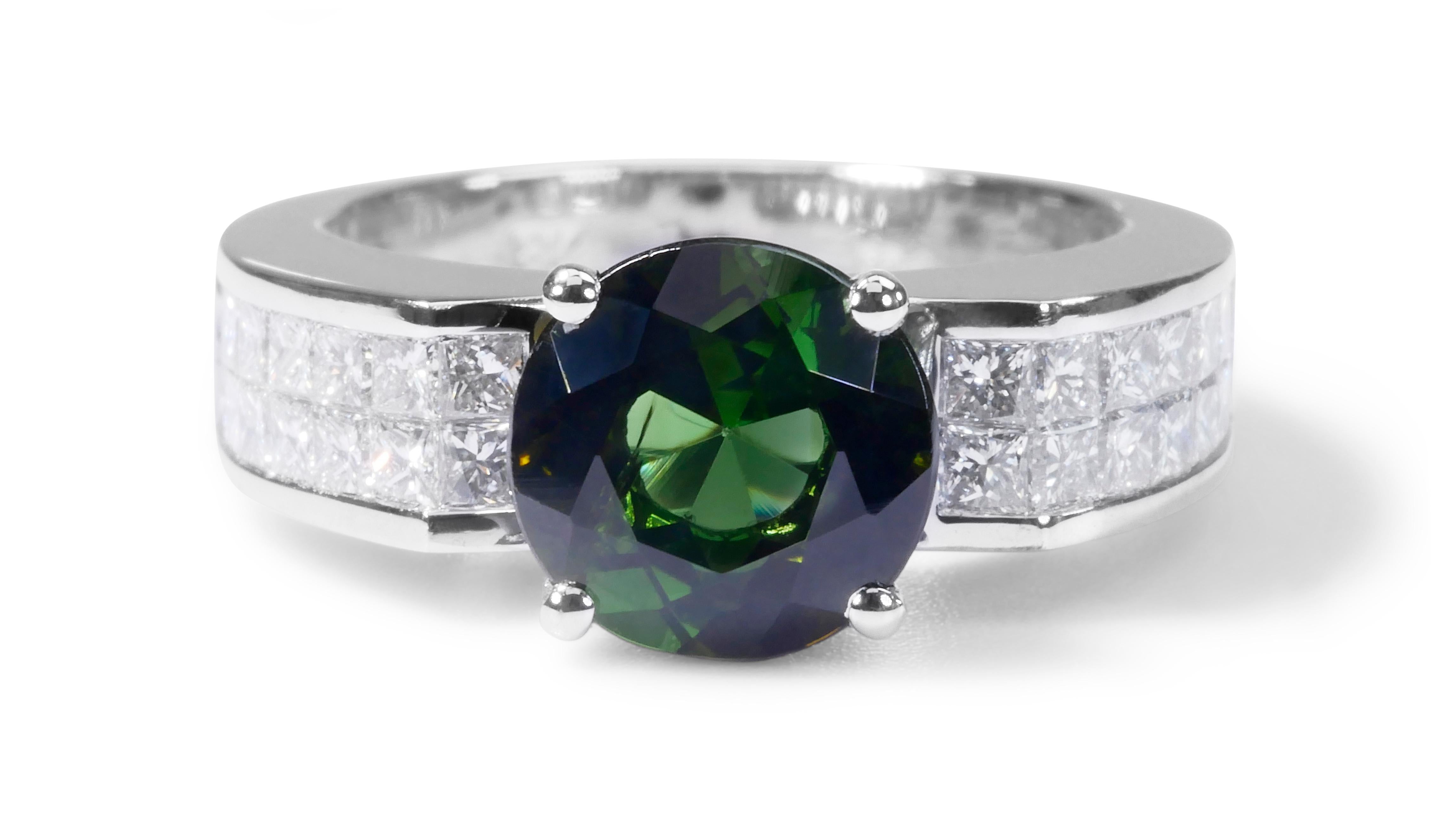 Gorgeous 18k Pavé Ring with 1.65 Ct Natural Tourmaline and Diamonds, IGI Cert 4