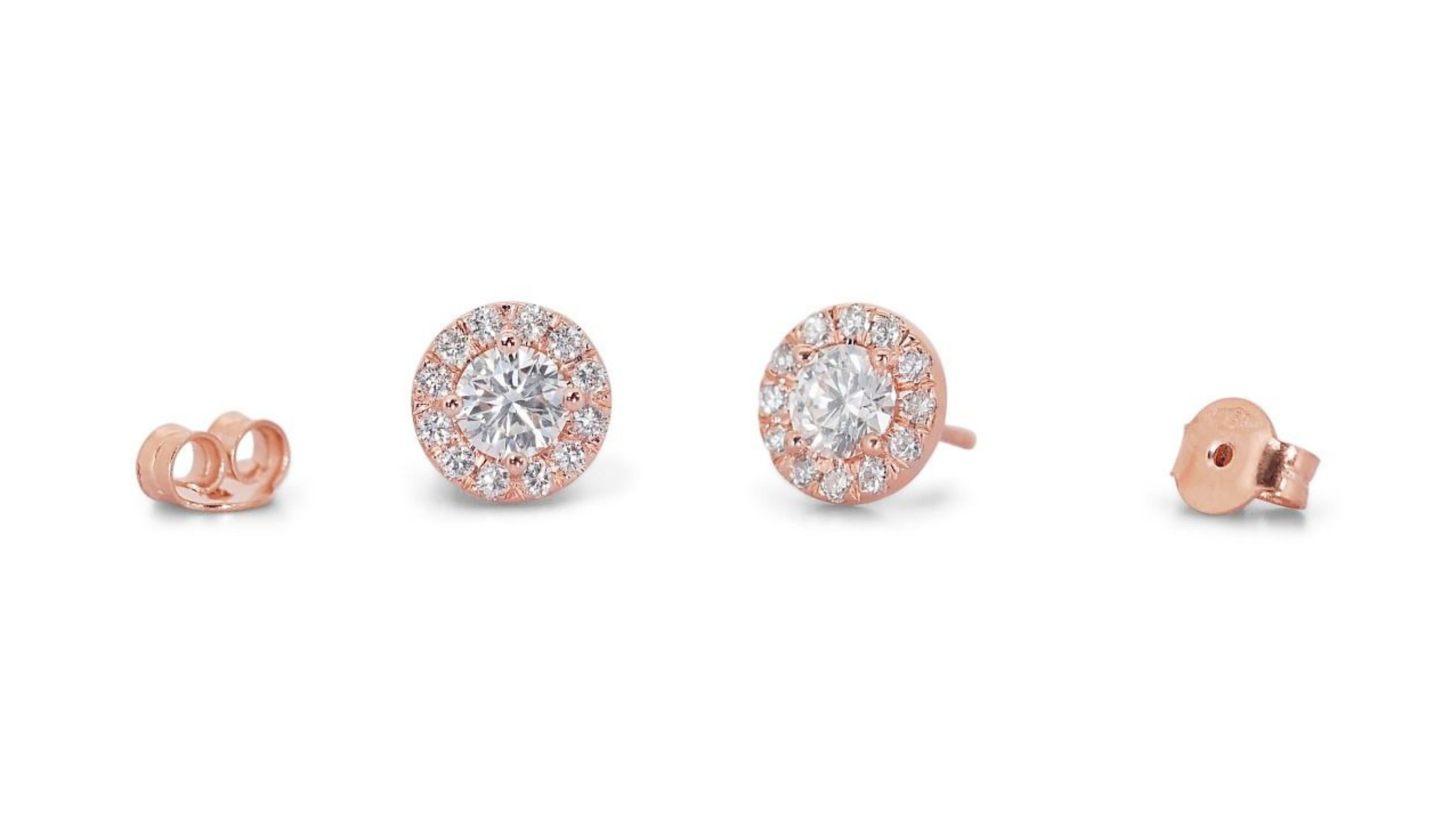 Gorgeous 18k Rose Gold .90ct. Round Brilliant Halo Diamond Earrings In New Condition For Sale In רמת גן, IL