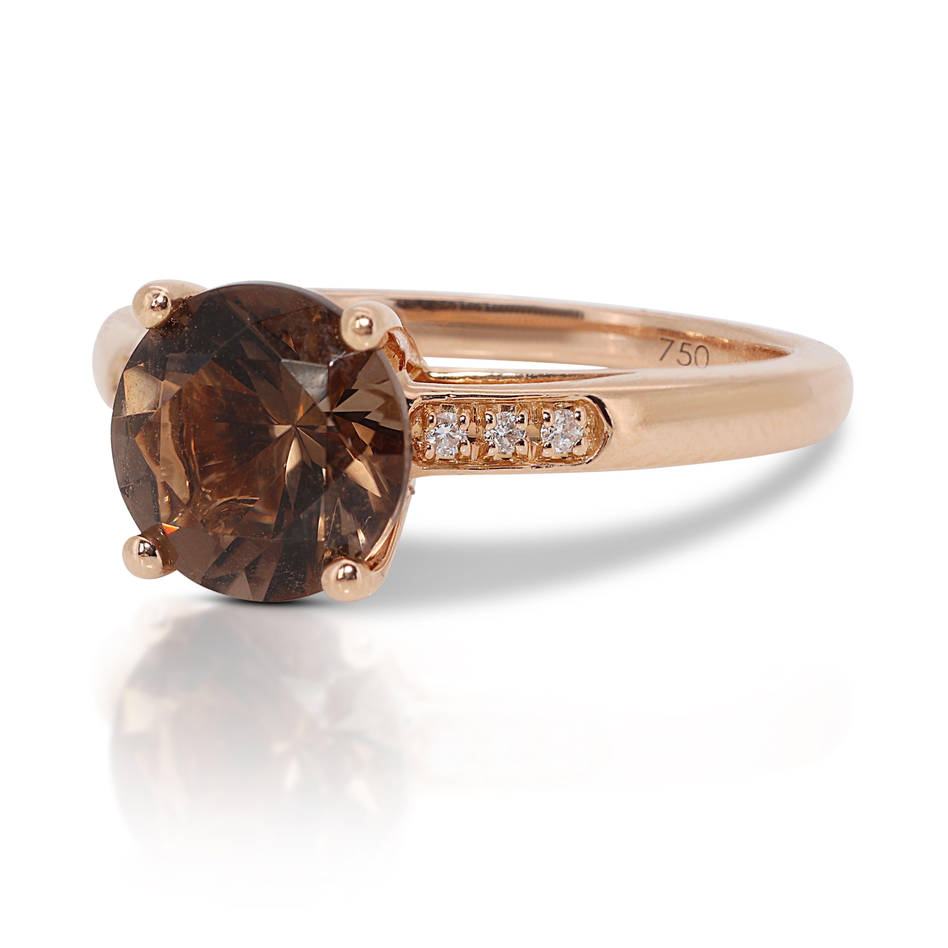 Gorgeous 18k Rose Gold Pave Ring with 1.83 Carat Natural Quartz and Diamonds In New Condition In �רמת גן, IL