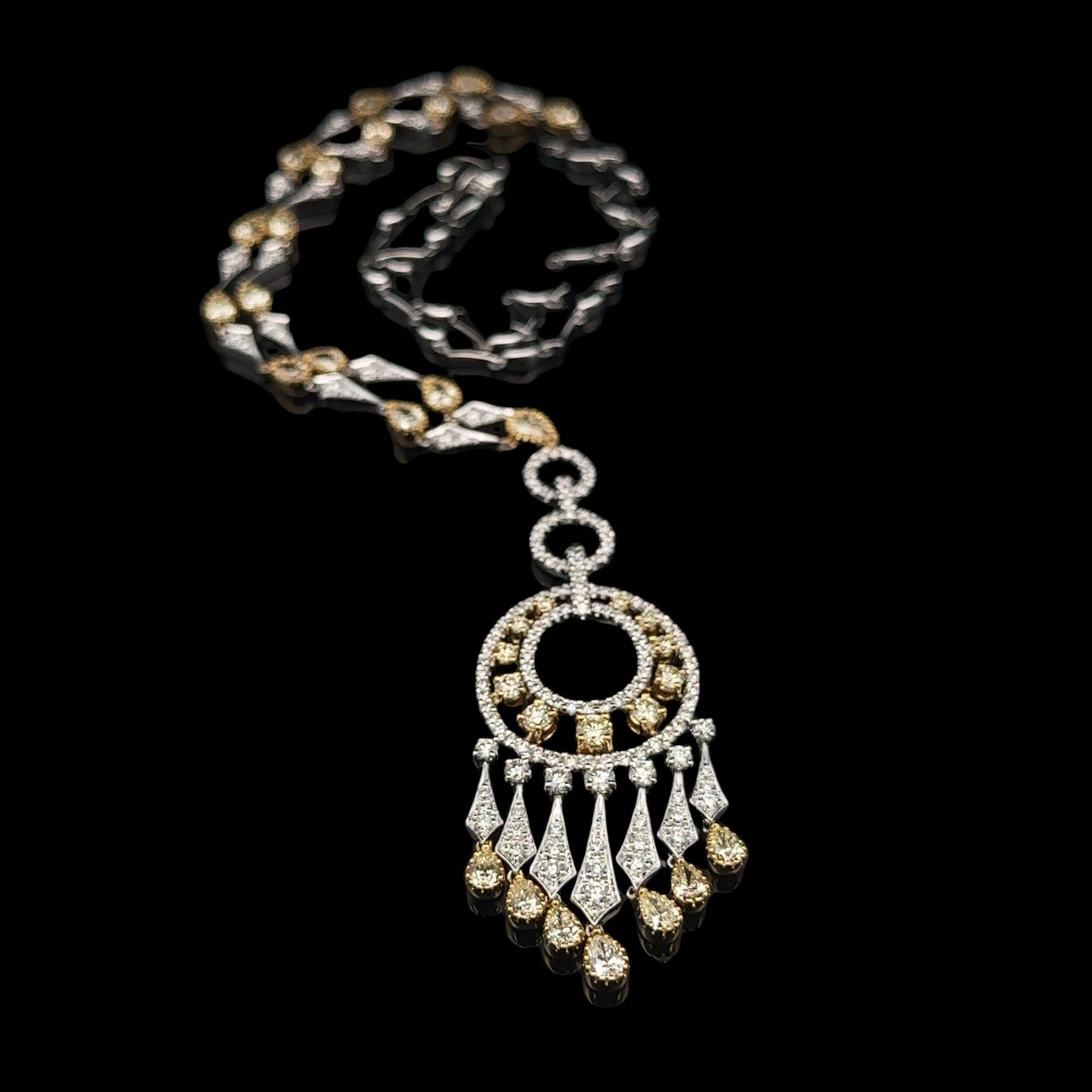 Splendida collana a lampadario in oro 18k bicolore con diamanti bianchi e gialli da 9 ct. in vendita 3