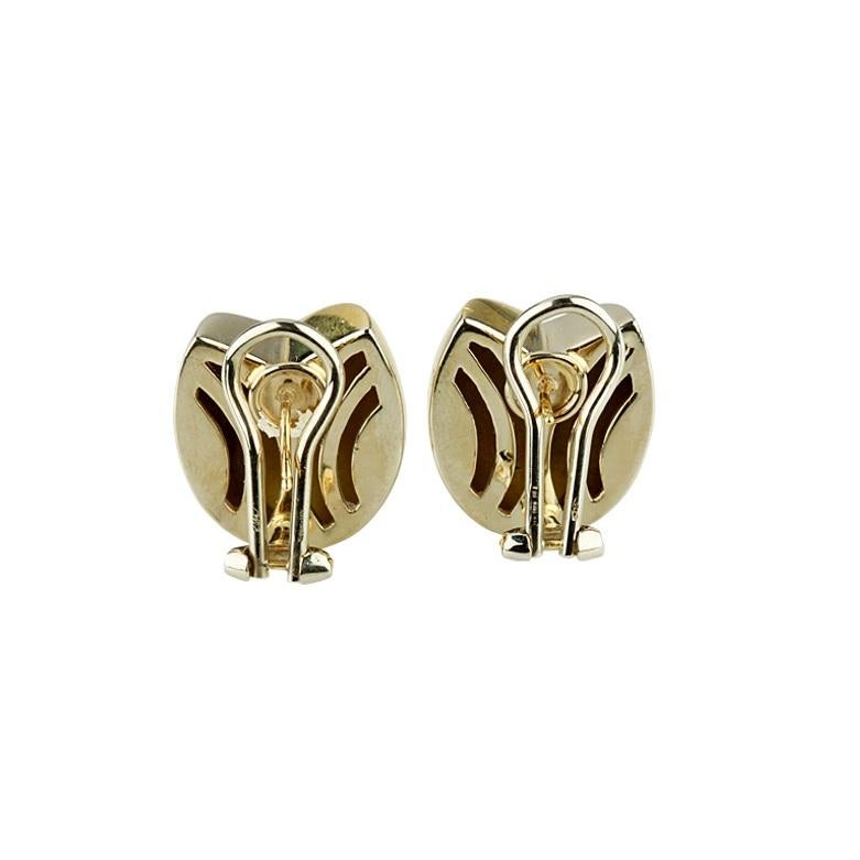 Gorgeous 18k Two Tone Gold Rosebud Huggie Earrings In Good Condition For Sale In Sherman Oaks, CA