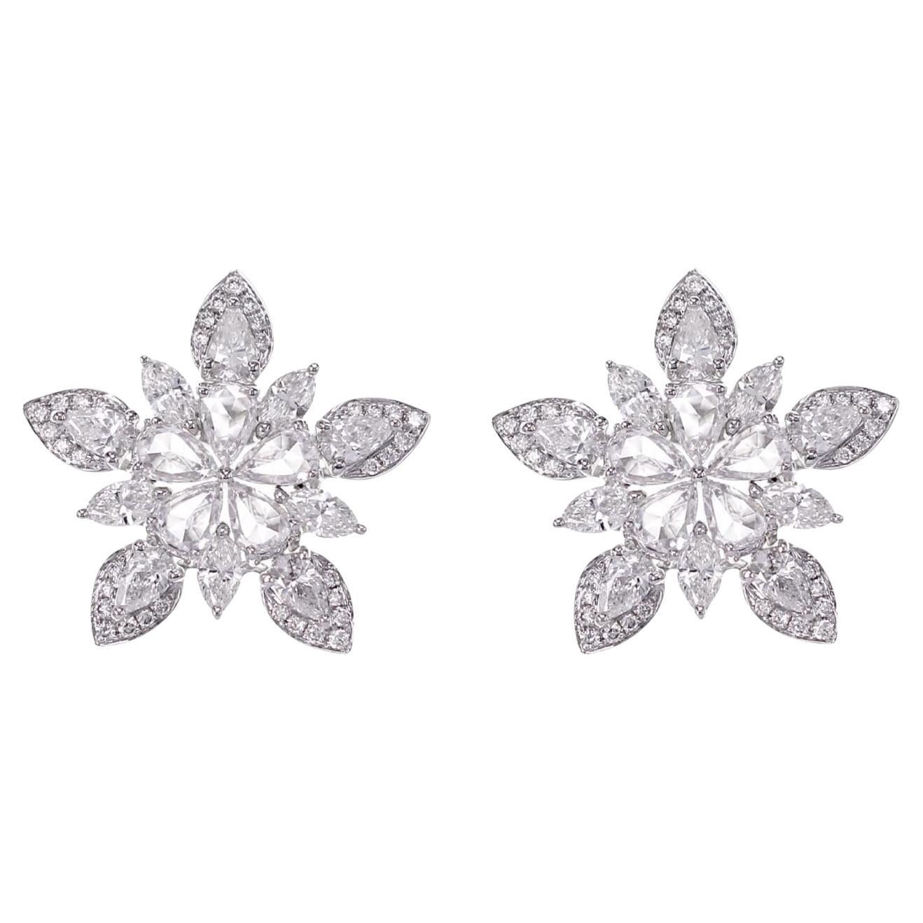 Gorgeous 18K White Gold 2.80 Carat Diamond Cluster Star Stud Earring