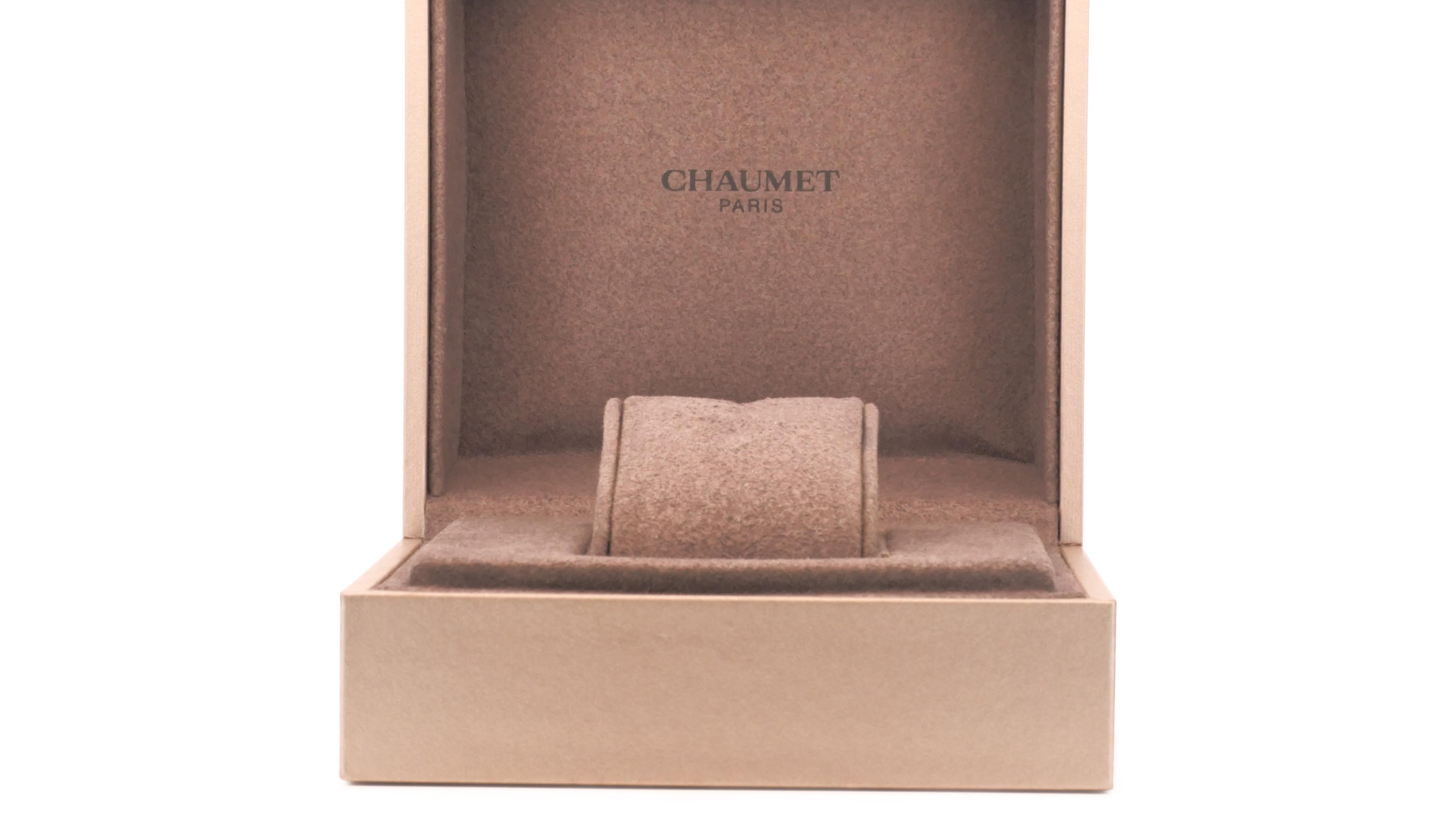 Gorgeous 18k White Gold Bangle with 0.84 Ct Natural Diamonds Chaumet Paris 2