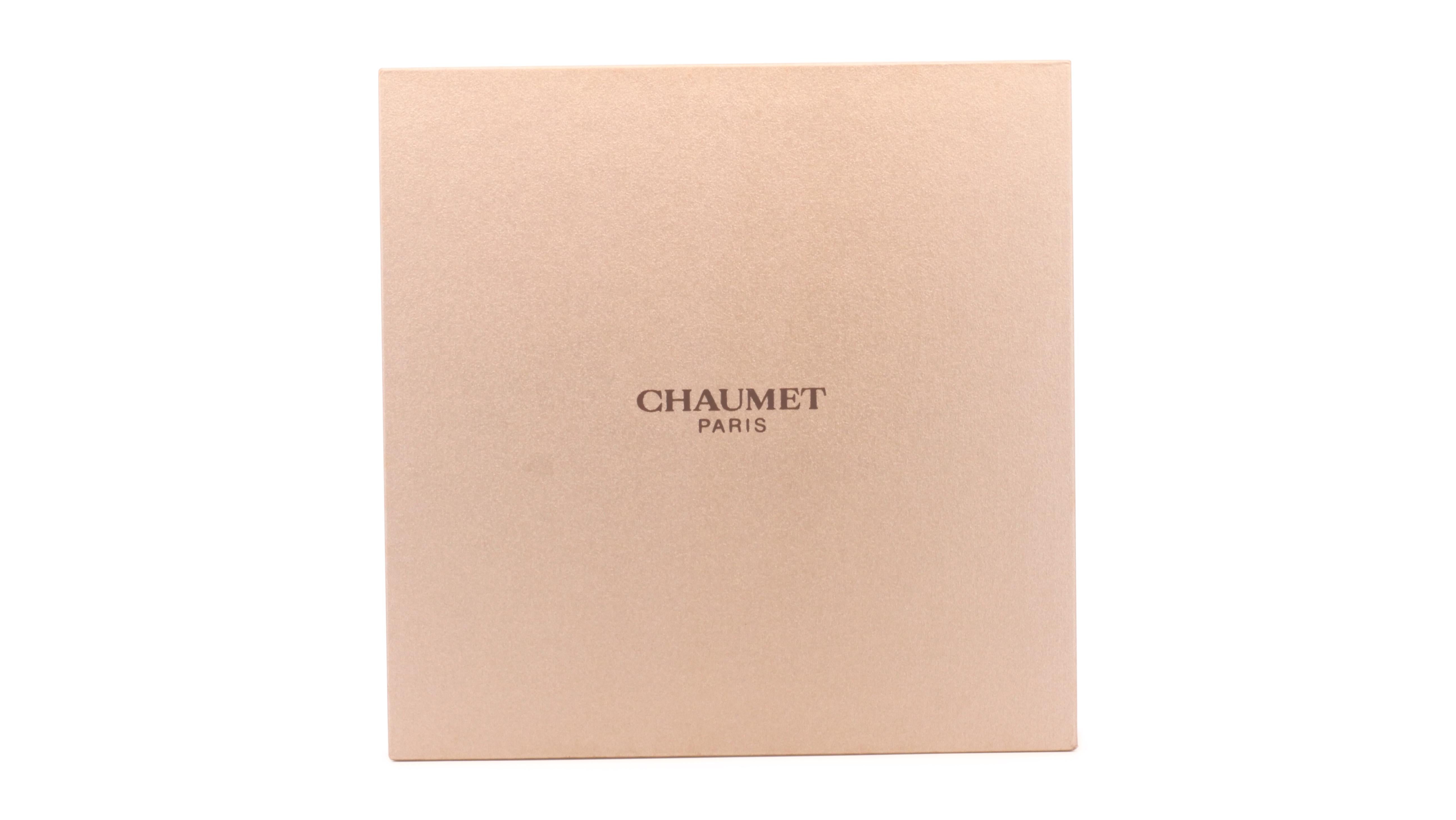 Gorgeous 18k White Gold Bangle with 0.84 Ct Natural Diamonds Chaumet Paris 3