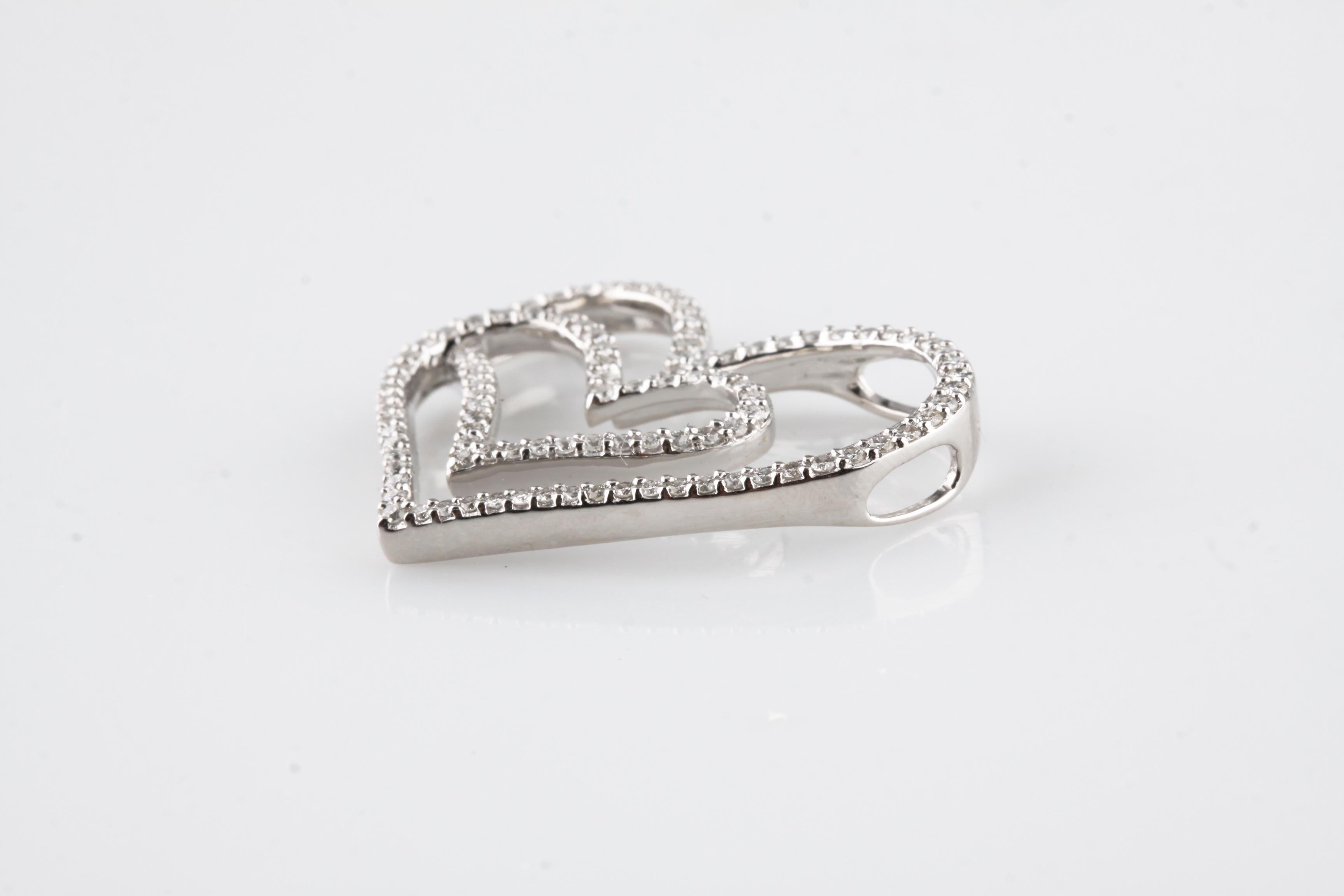 Modern Gorgeous 18k White Gold Double Heart Diamond Pendant 1 Carat For Sale