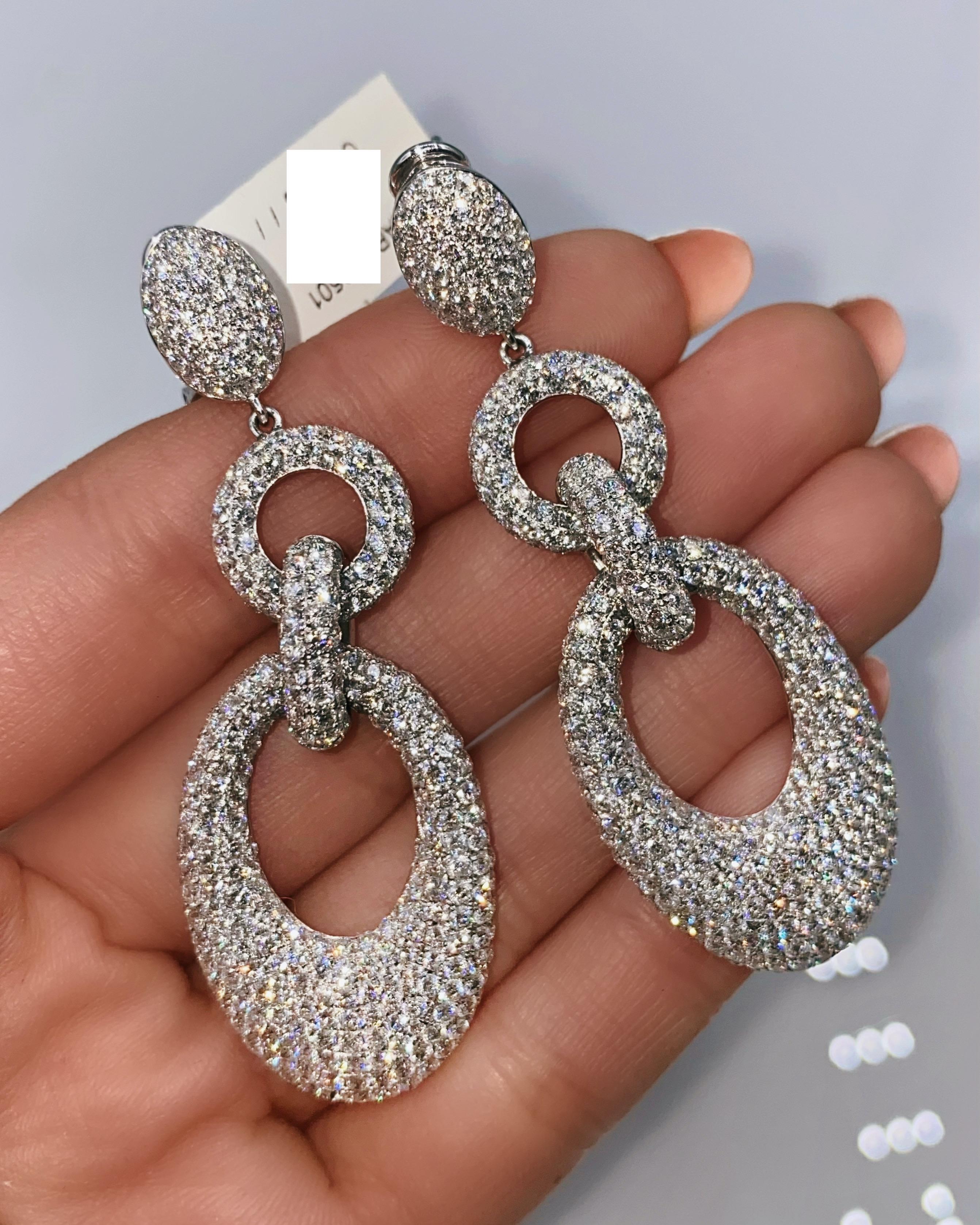 Gorgeous 18k white gold micro pave diamond long earrings In New Condition For Sale In New York, NY