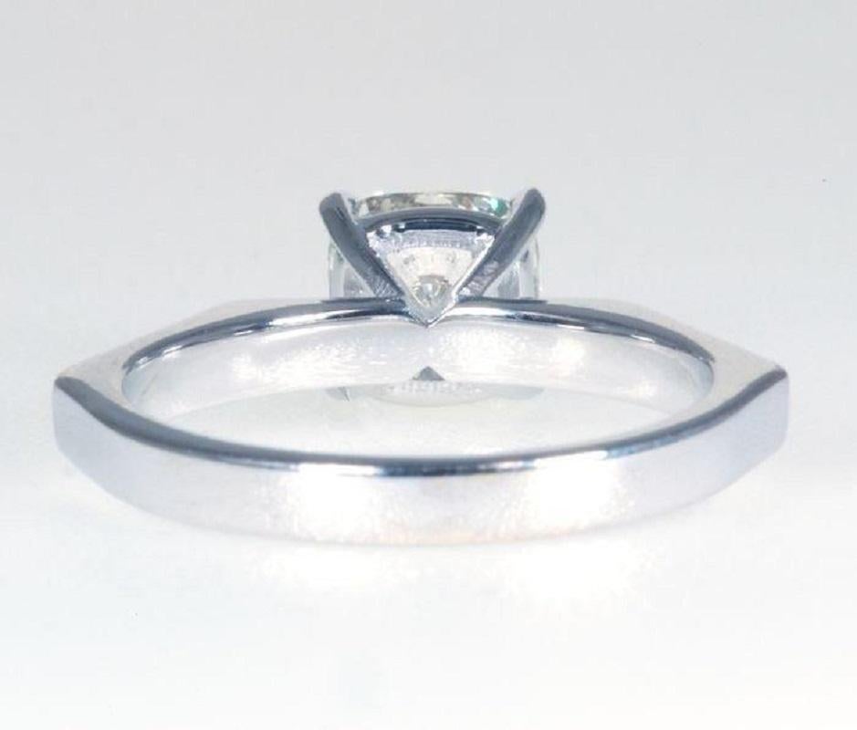 Gorgeous 18k White Gold Solitaire Ring with 1.70 Natural Diamonds- GIA cert In New Condition For Sale In רמת גן, IL