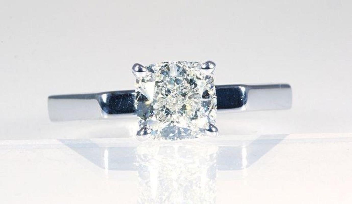 Gorgeous 18k White Gold Solitaire Ring with 1.70 Natural Diamonds- GIA cert For Sale 1