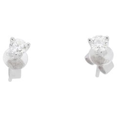 Gorgeous 18k White Gold Stud Earrings with 0.2 Ct Natural Diamonds